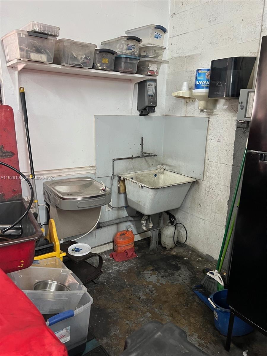 5  /   sq. ft. $ 2025-12-09 0 foto