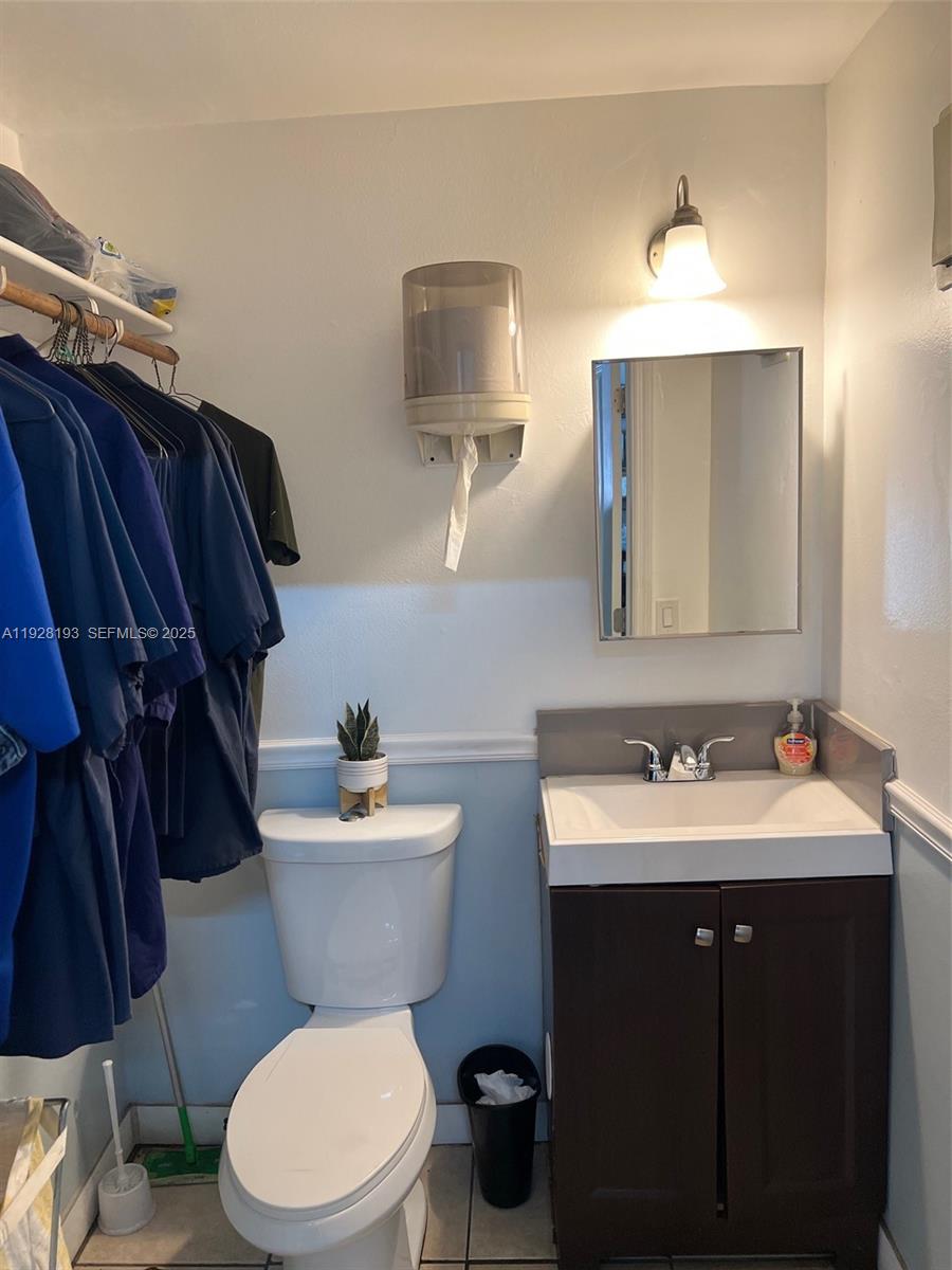 5  /   sq. ft. $ 2025-12-09 0 Photo