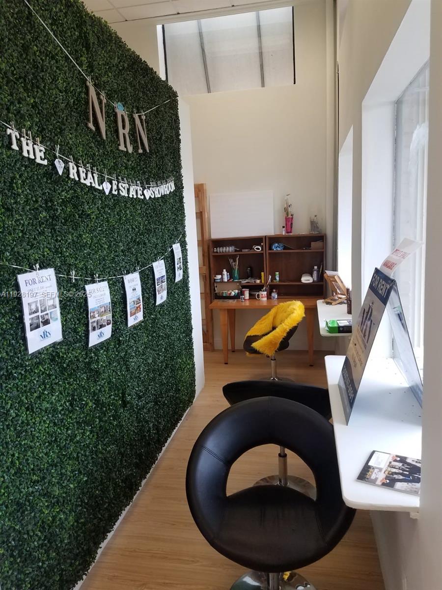   /   sq. ft. $ 2025-12-09 0 Photo