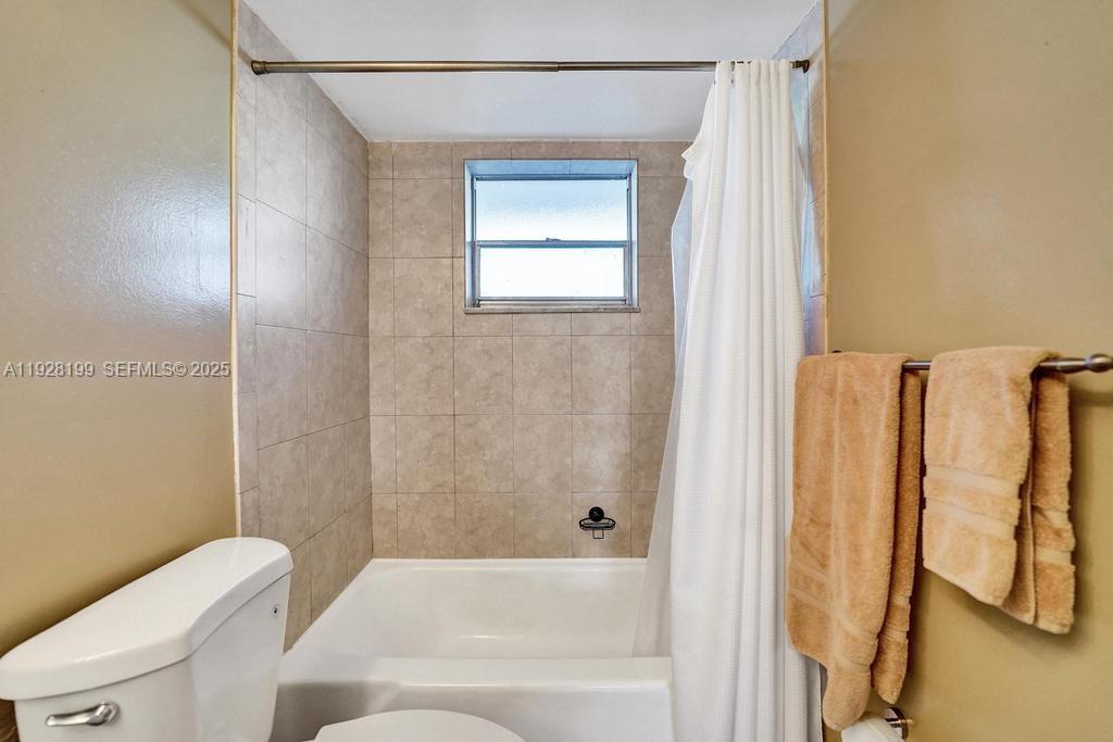 See details 112 1 / 2 775 sq. ft. $ 2025-12-11 0 Photo