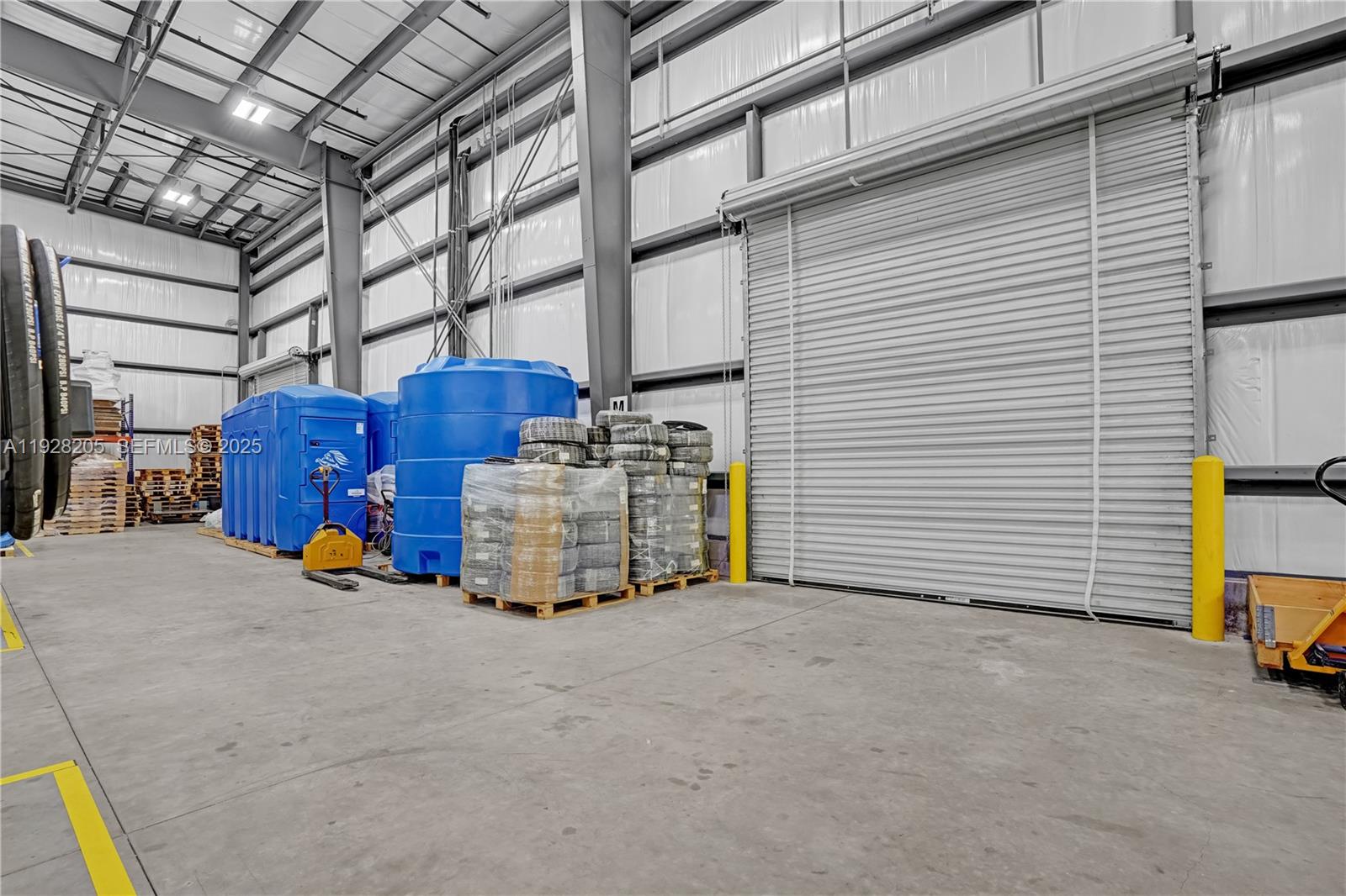 Подробнее / кв.футов $ 2025-12-09 0 Фото