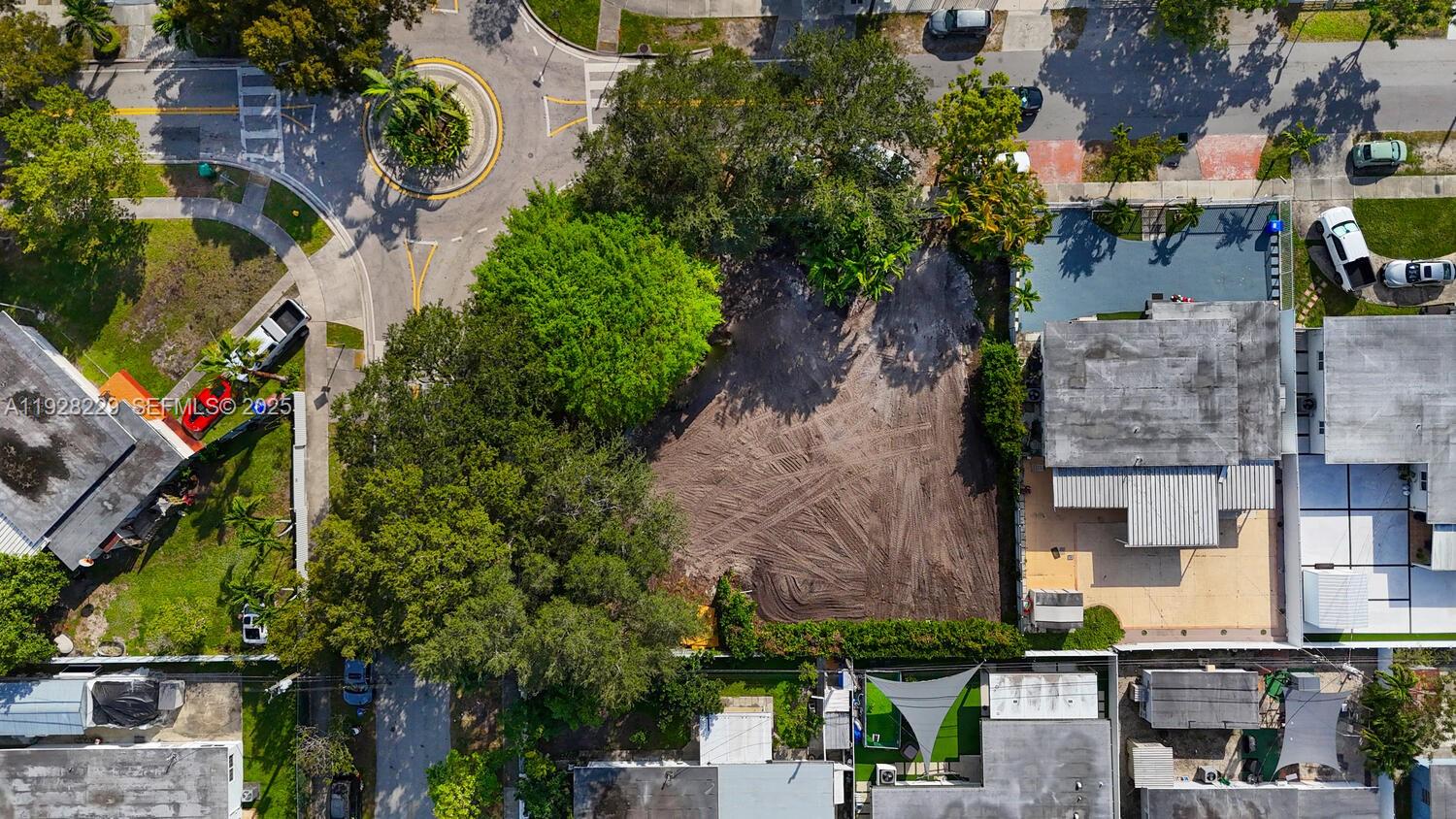   /   sq. ft. $ 2025-12-09 0 Photo