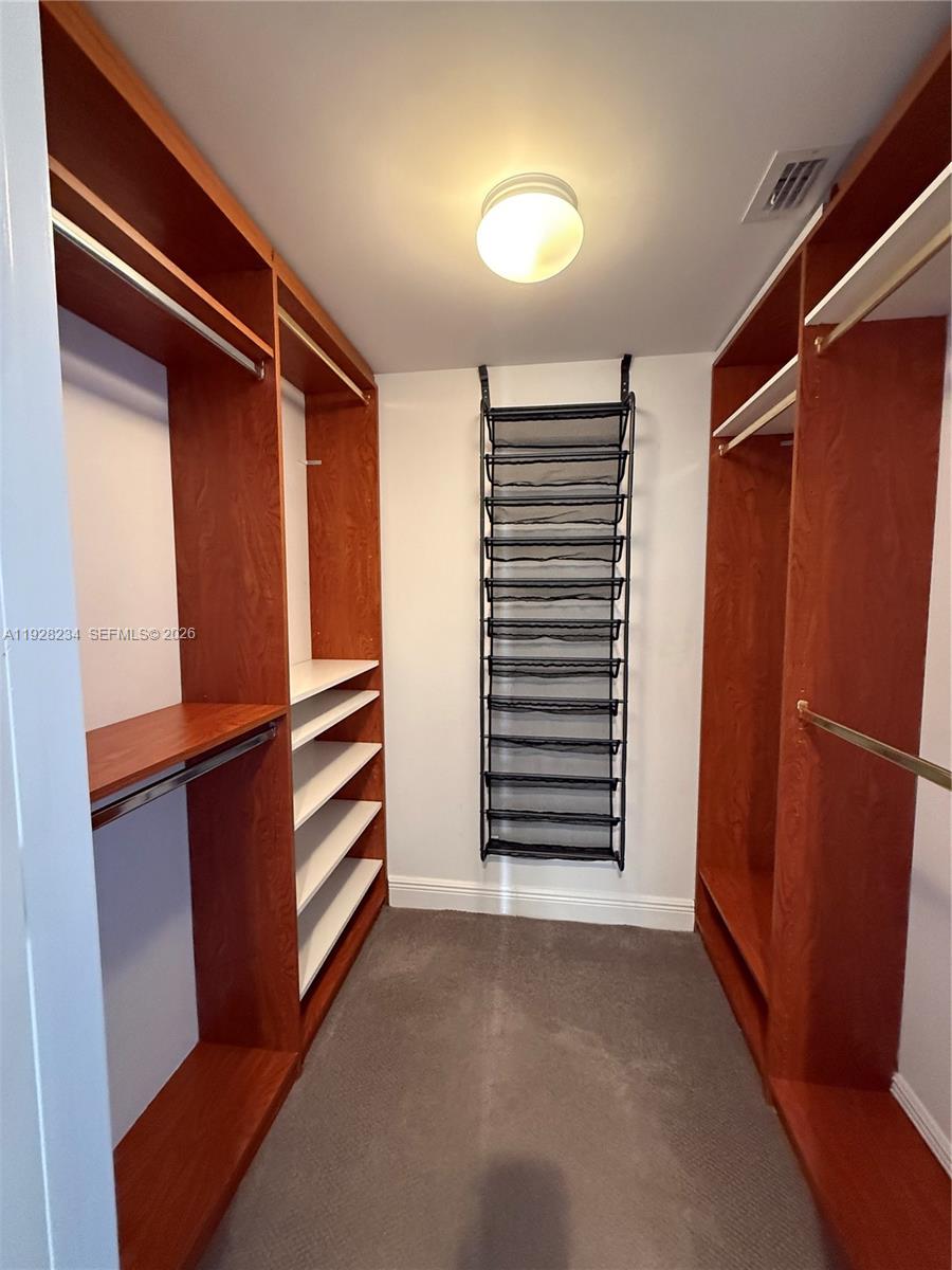 3006 2 / 2 1458 sq. ft. $ 2026-05-14 0 foto