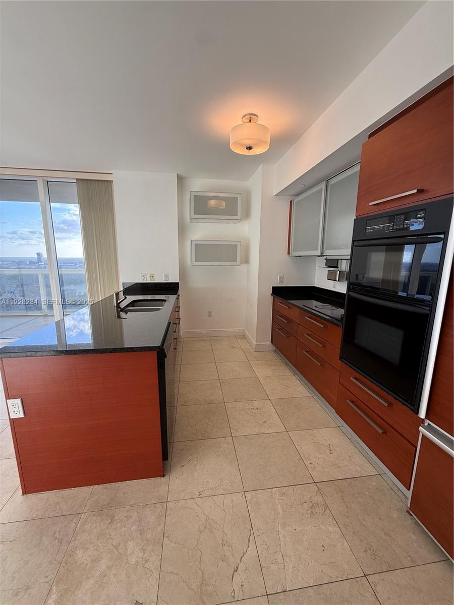 3006 2 / 2 1458 sq. ft. $ 2026-05-14 0 foto