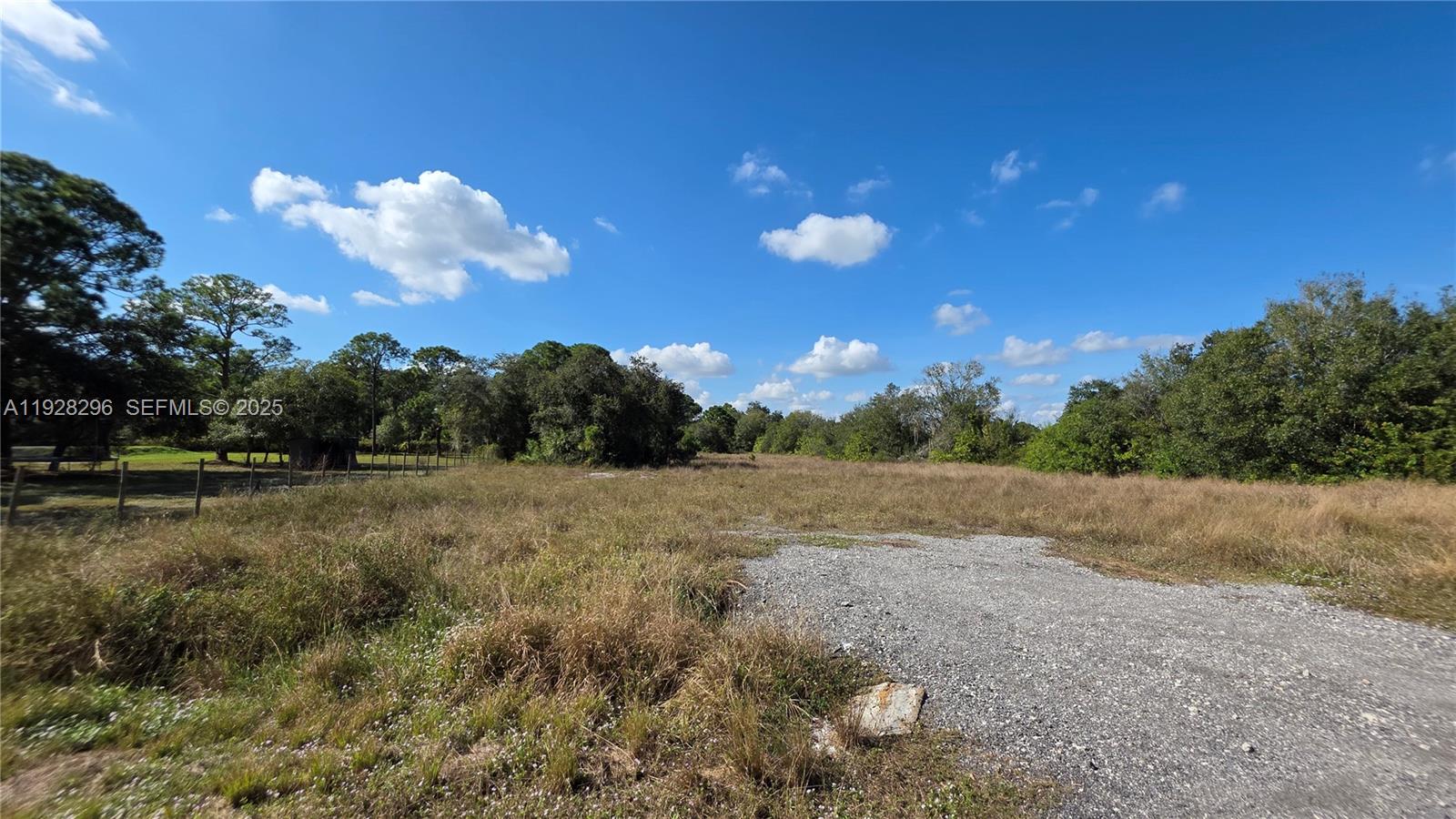 Ver detalles / sq. ft. $ 2025-12-10 0 foto