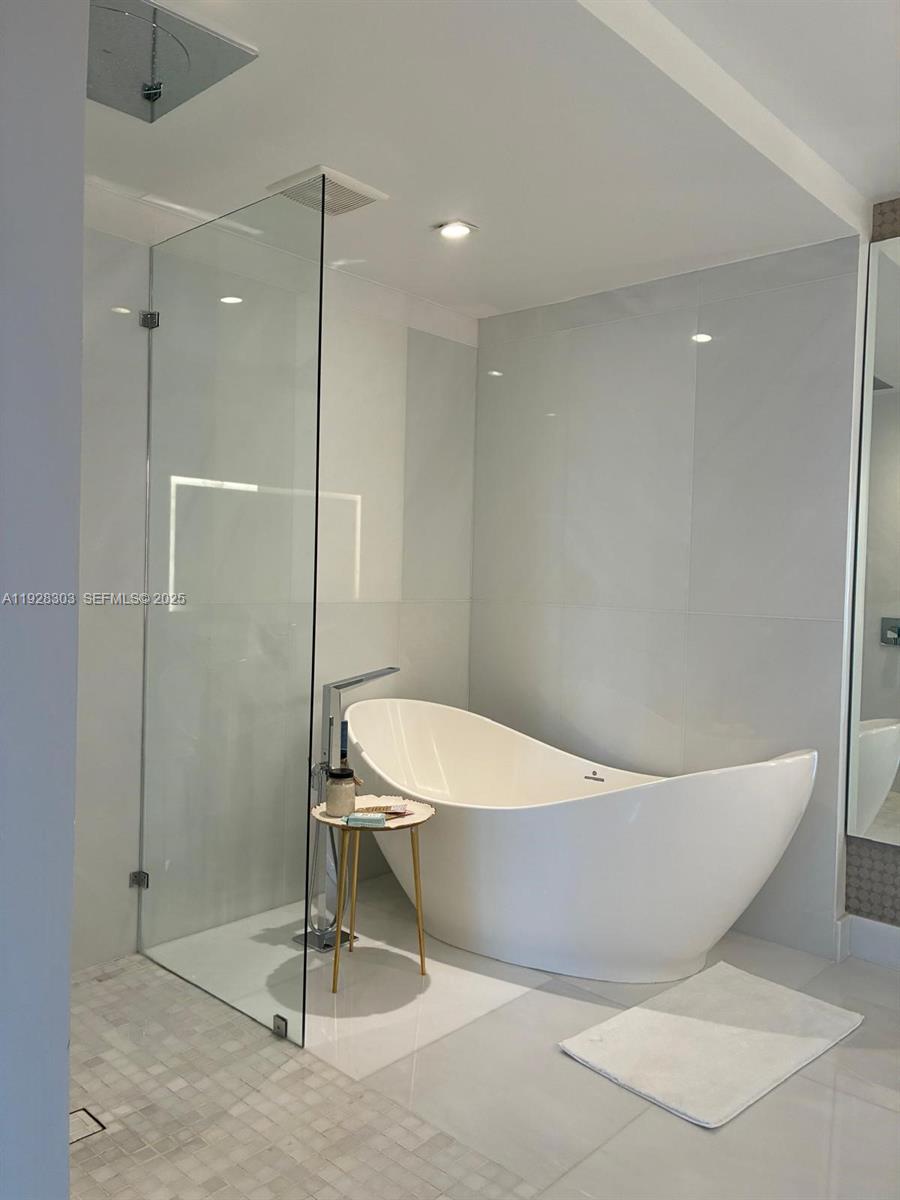 See details 4-506 3 / 4 2726 sq. ft. $ 2025-12-10 0 Photo