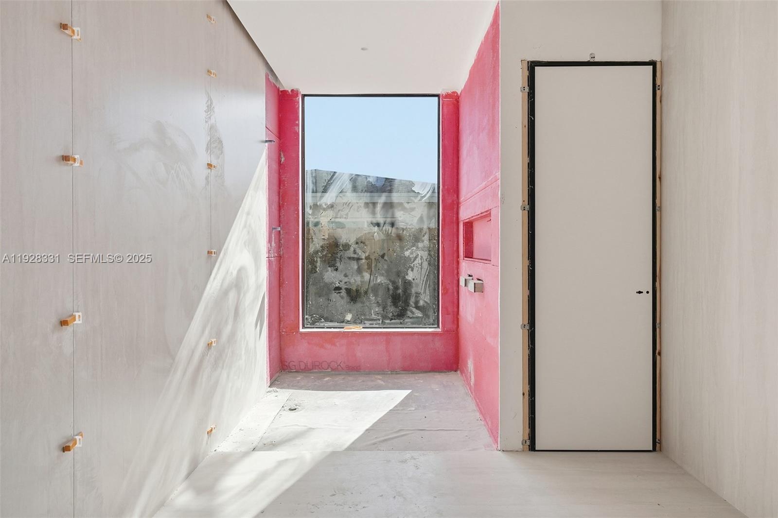 19610 5 / 6 3650 кв.футов $ 2025-12-10 0 Фото