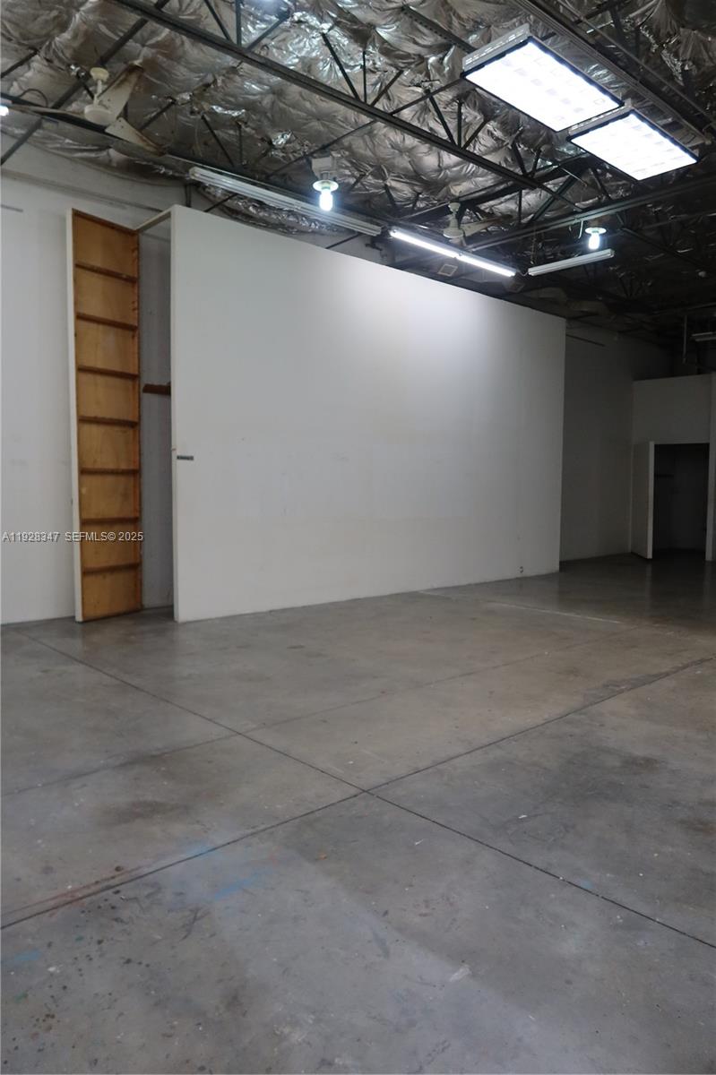 See details / sq. ft. $ 2025-12-10 0 Photo