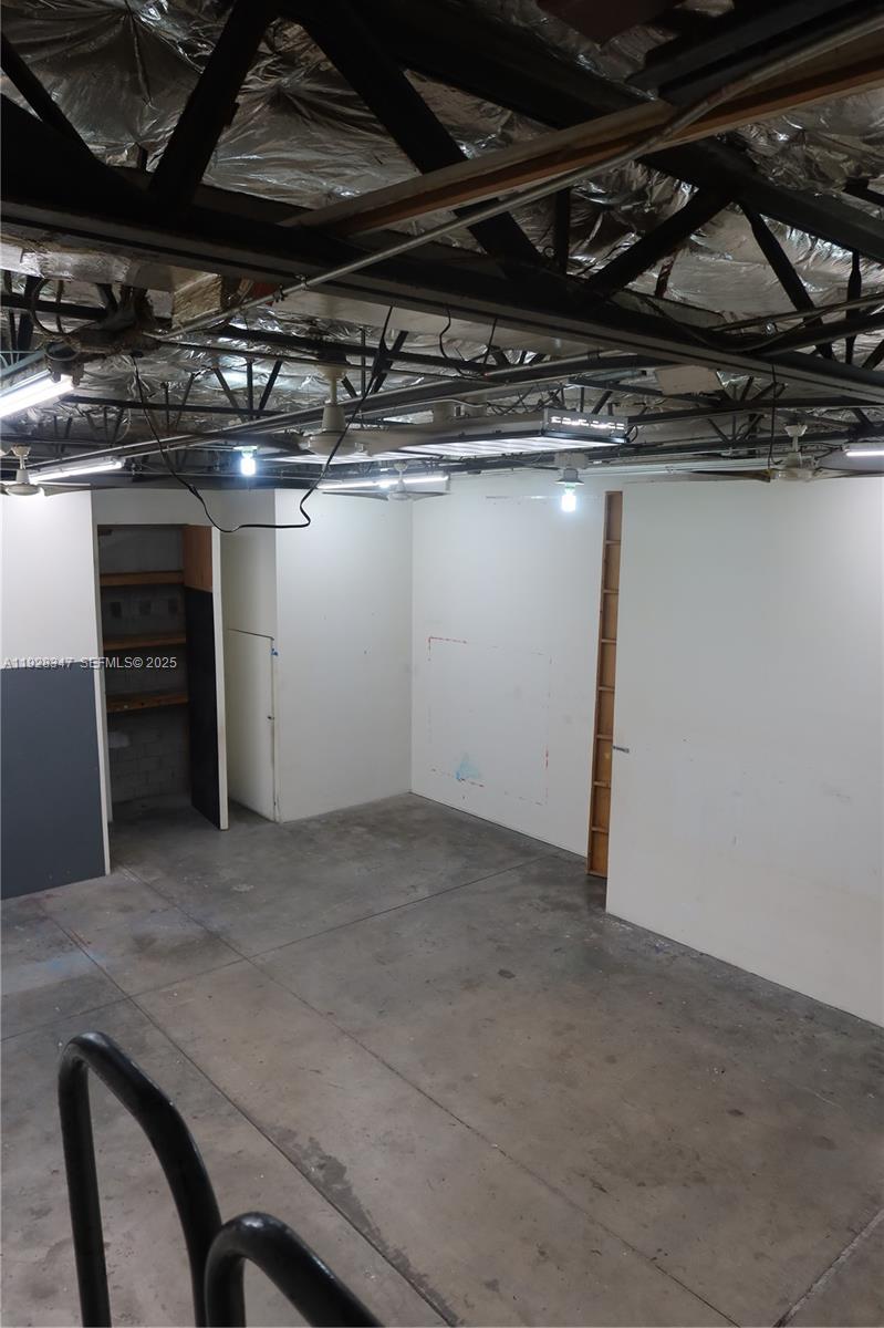 See details / sq. ft. $ 2025-12-10 0 Photo