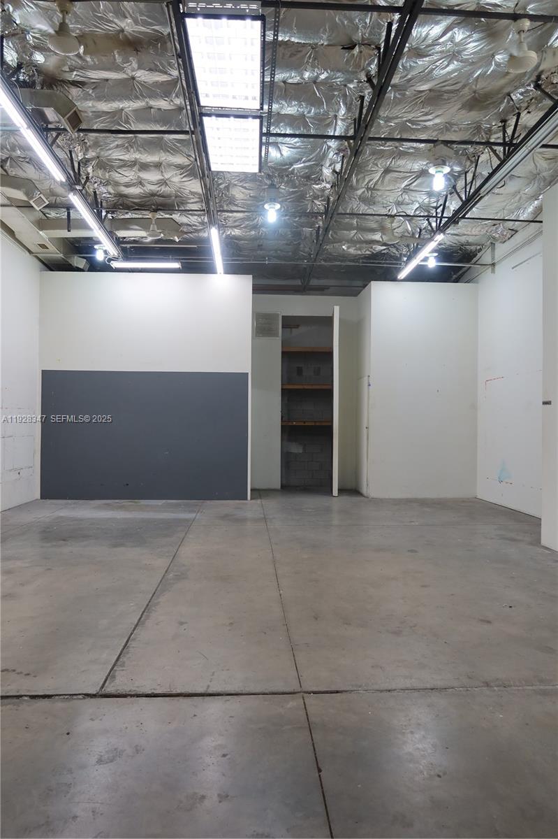 See details / sq. ft. $ 2025-12-10 0 Photo