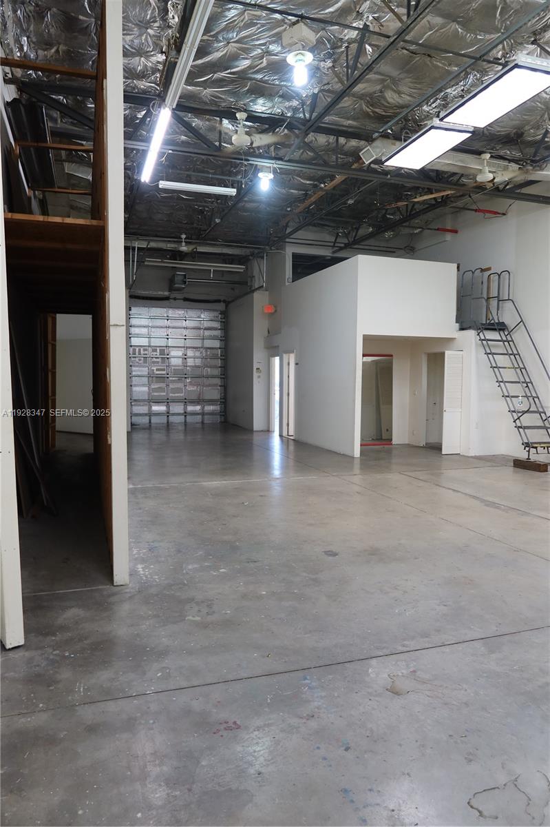 See details / sq. ft. $ 2025-12-10 0 Photo