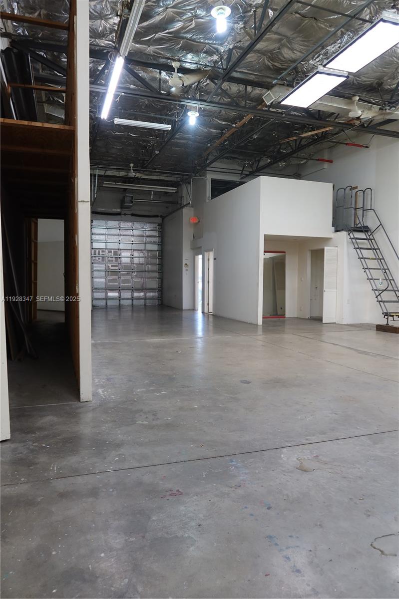 See details / sq. ft. $ 2025-12-10 0 Photo