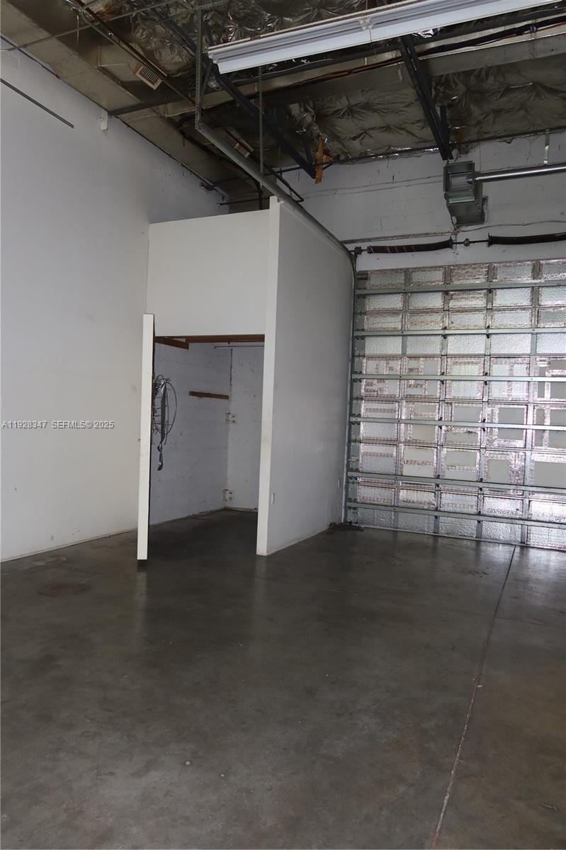 See details / sq. ft. $ 2025-12-10 0 Photo