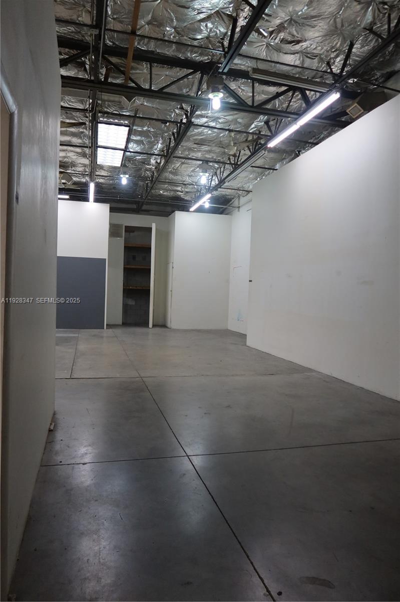 See details / sq. ft. $ 2025-12-10 0 Photo