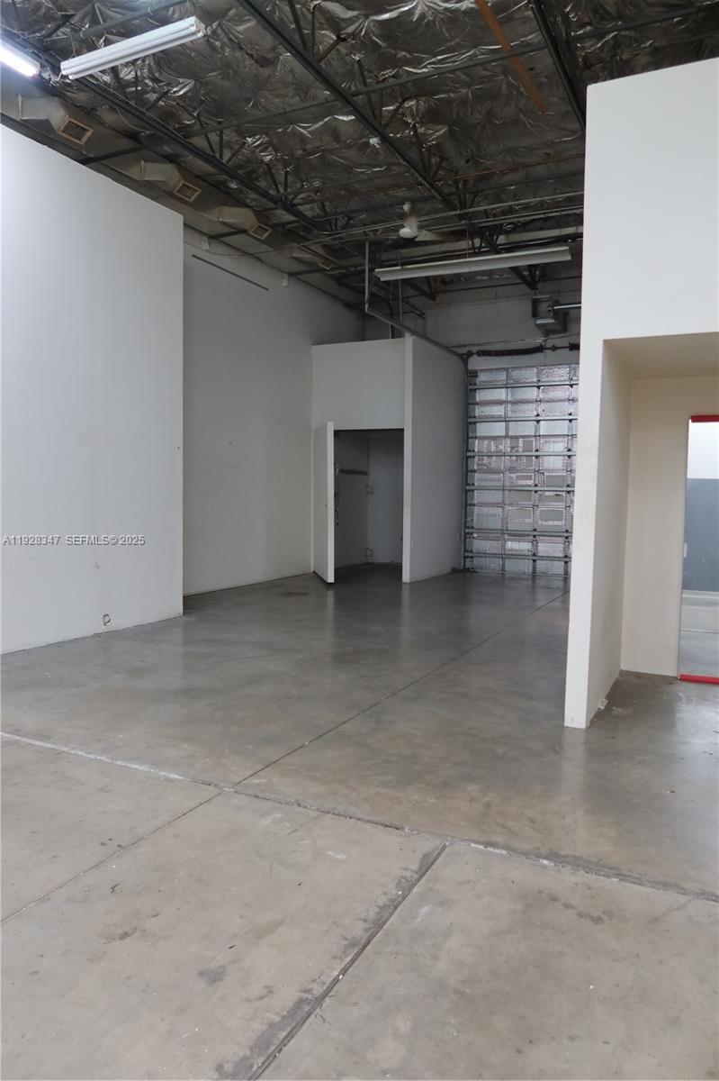 See details / sq. ft. $ 2025-12-10 0 Photo