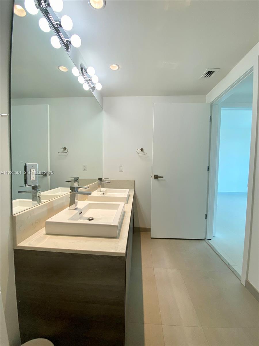 Photo of 1080 Brickell Ave #3407, Miami, Florida, 33131 -