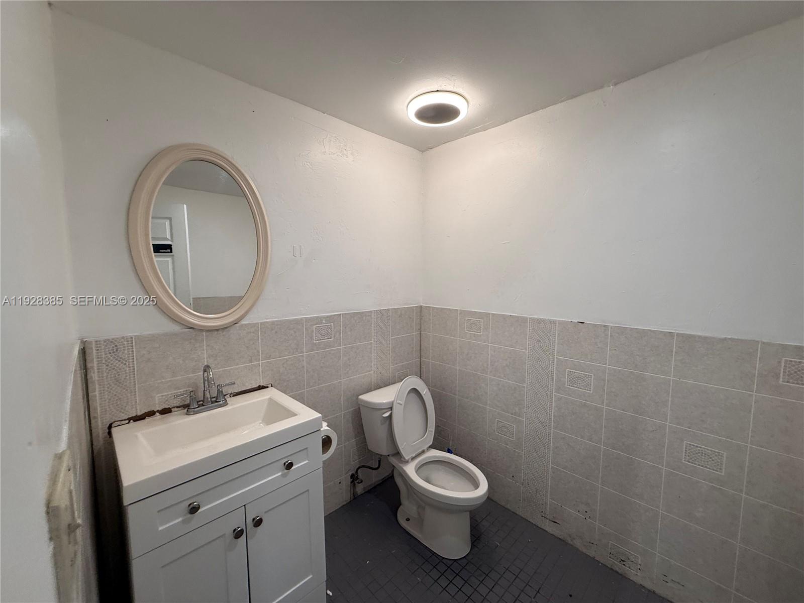 See details 10674 / sq. ft. $ 2025-12-10 0 Photo