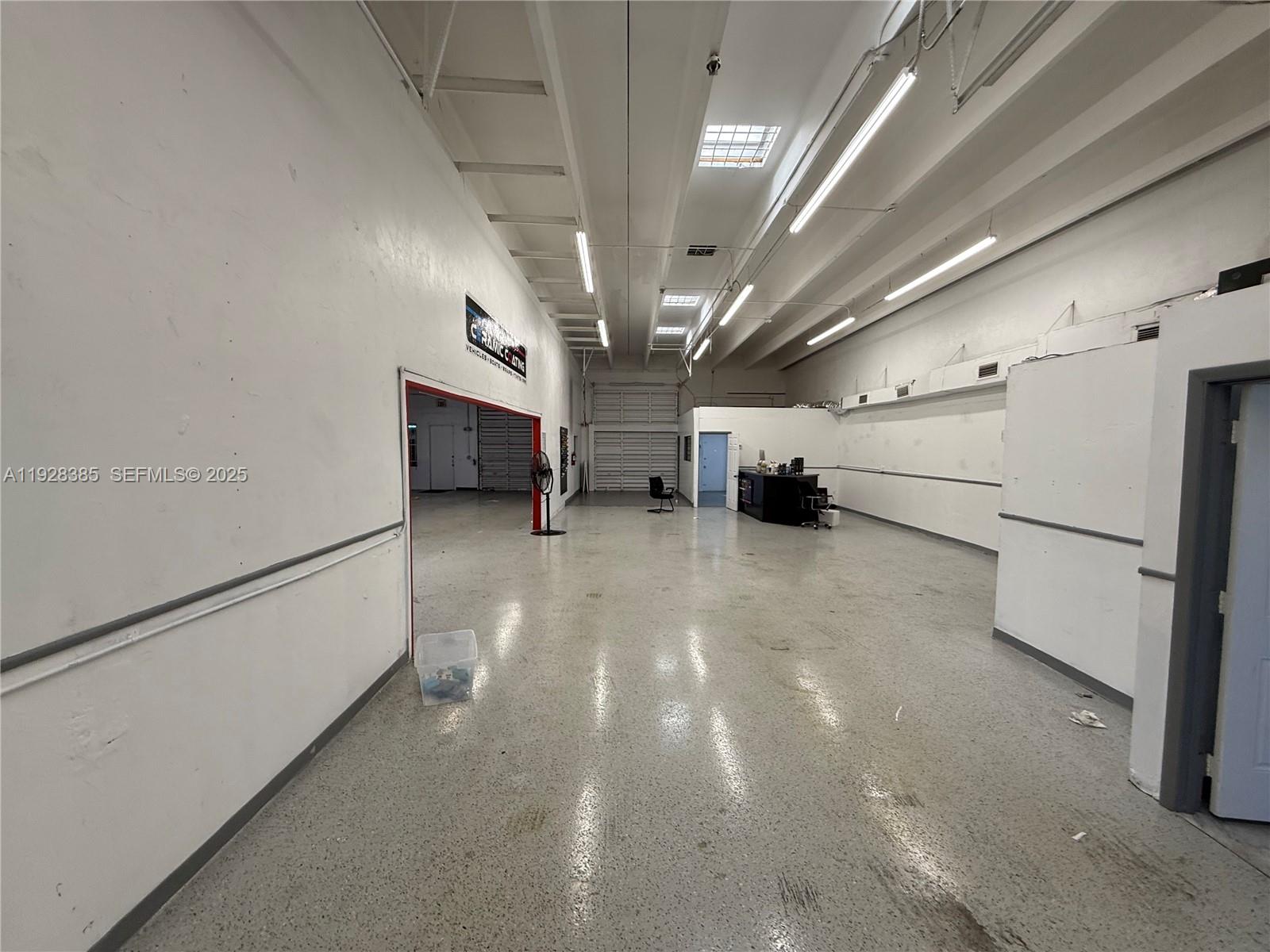 See details 10674 / sq. ft. $ 2025-12-10 0 Photo