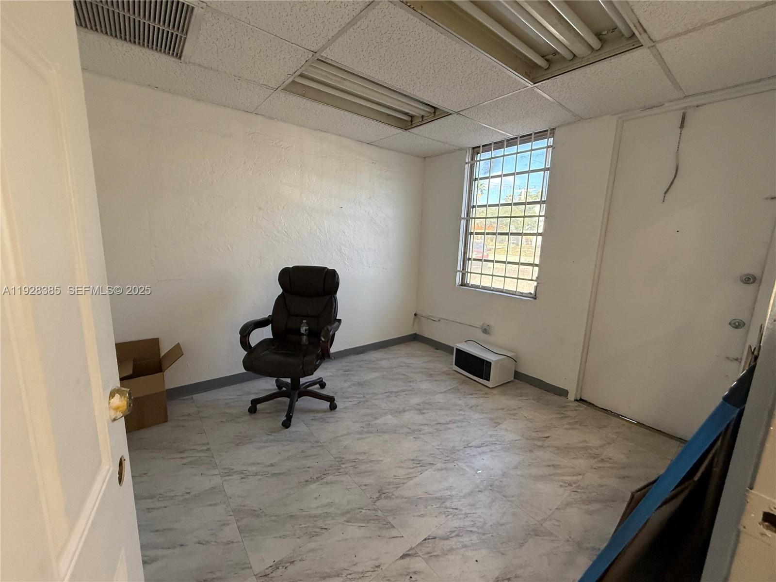 See details 10674 / sq. ft. $ 2025-12-10 0 Photo