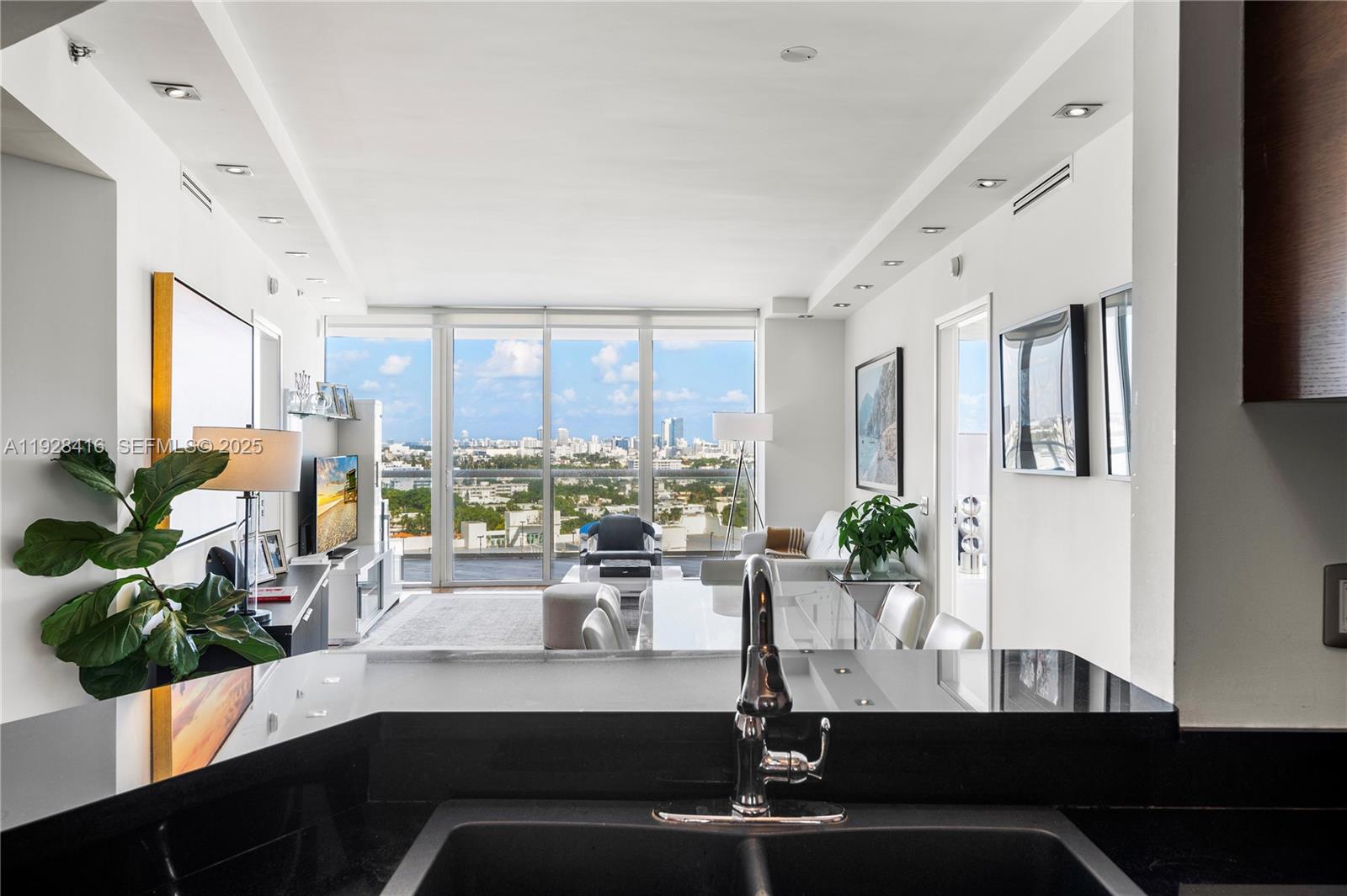 Photo of 450 Alton Rd #1610, Miami Beach, Florida, 33139 -