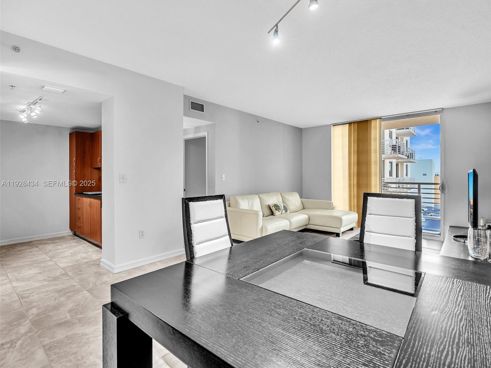 Photo of 18800 29th Ave #822, Aventura, Florida, 33180 -