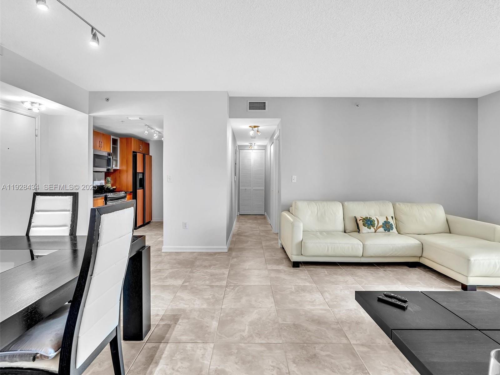 Photo of 18800 29th Ave #822, Aventura, Florida, 33180 -