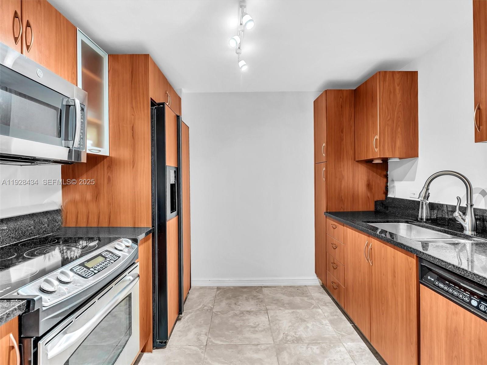 Photo of 18800 29th Ave #822, Aventura, Florida, 33180 -