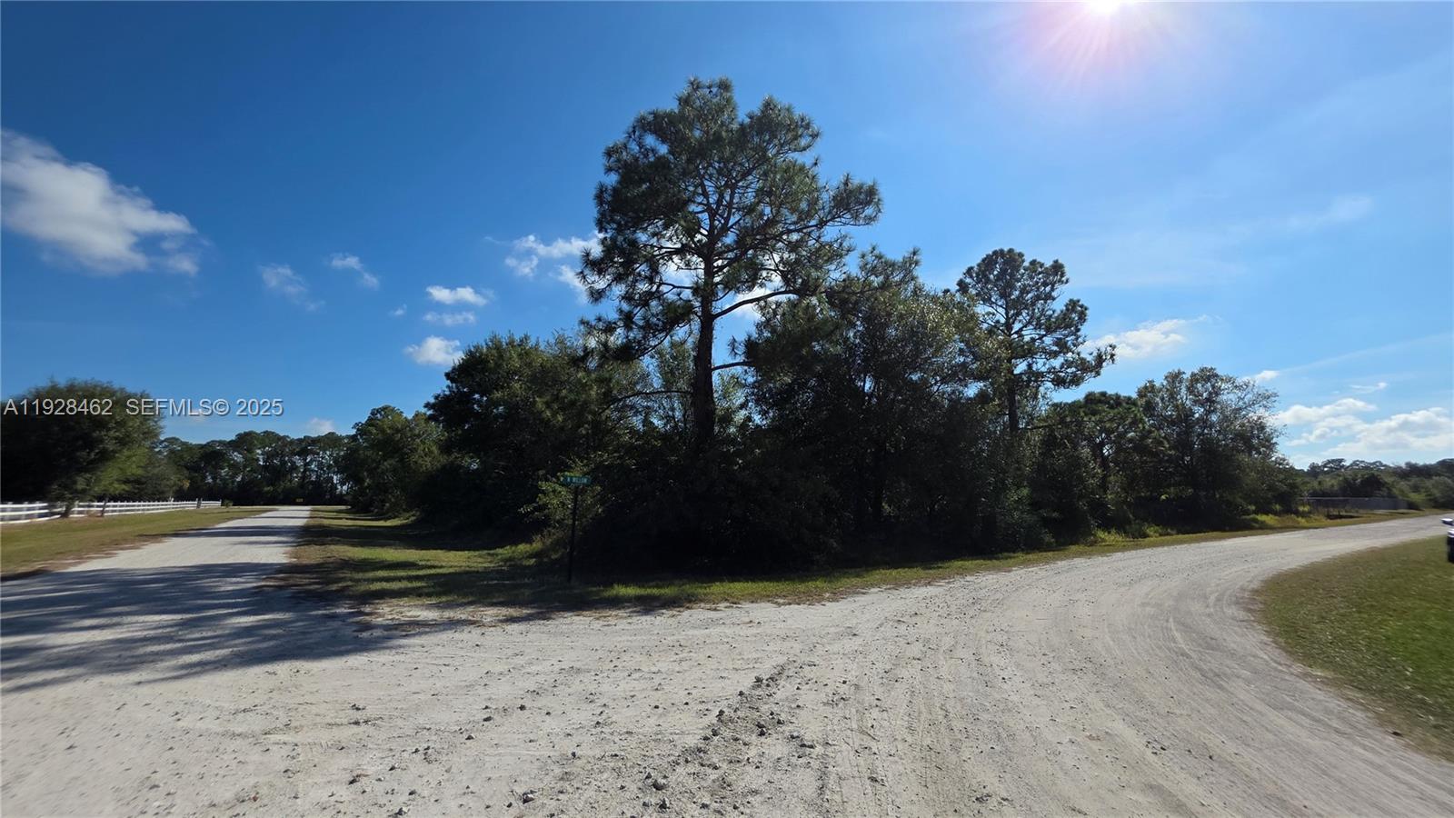 Подробнее / кв.футов $ 2025-12-10 0 Фото