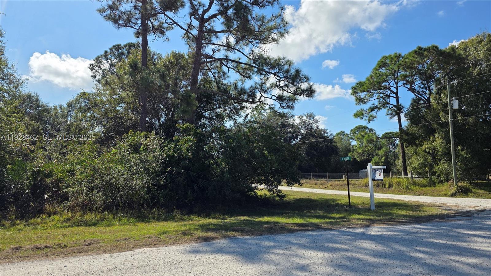 Подробнее / кв.футов $ 2025-12-10 0 Фото