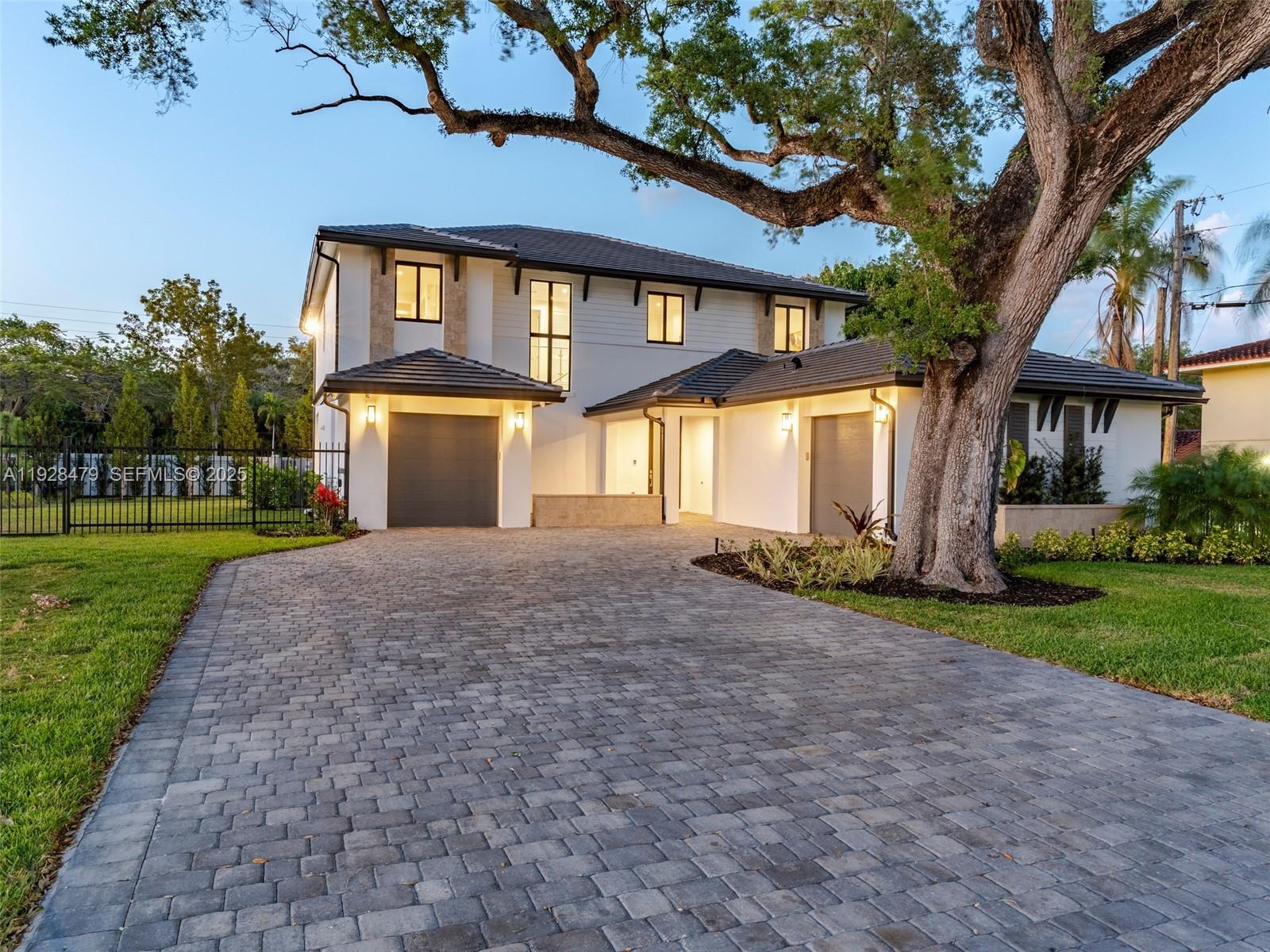 Подробнее 7285 4 / 4 4143 кв.футов $ 2025-12-10 0 Фото