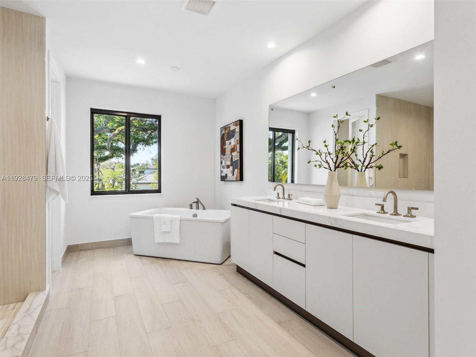 Подробнее 7285 4 / 4 4143 кв.футов $ 2025-12-10 0 Фото