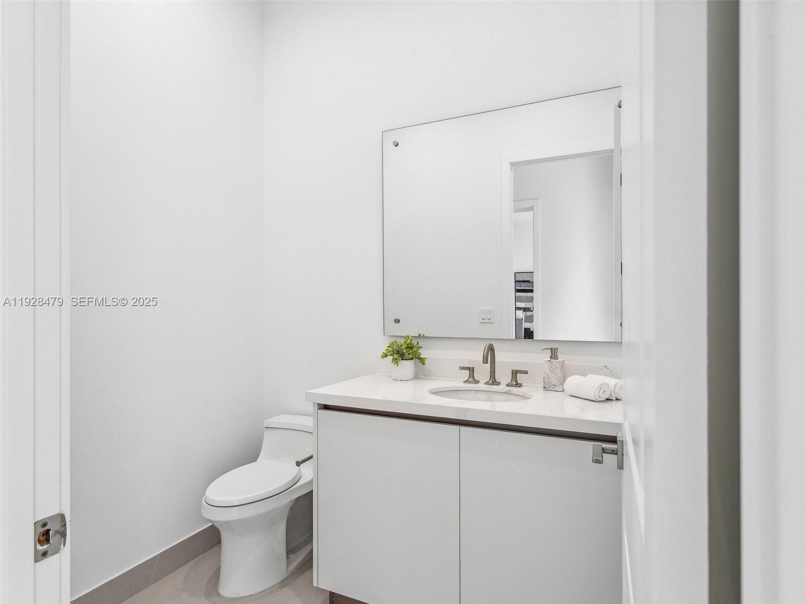 Подробнее 7285 4 / 4 4143 кв.футов $ 2025-12-10 0 Фото