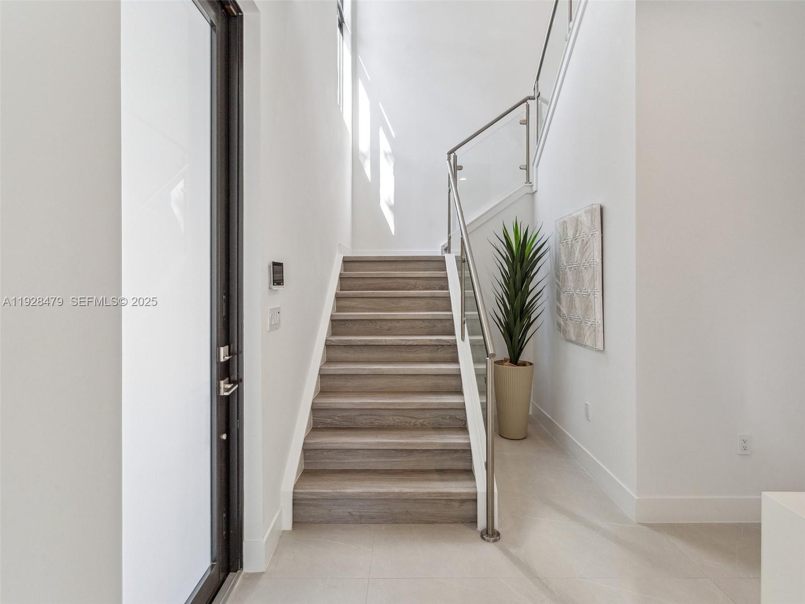 Подробнее 7285 4 / 4 4143 кв.футов $ 2025-12-10 0 Фото