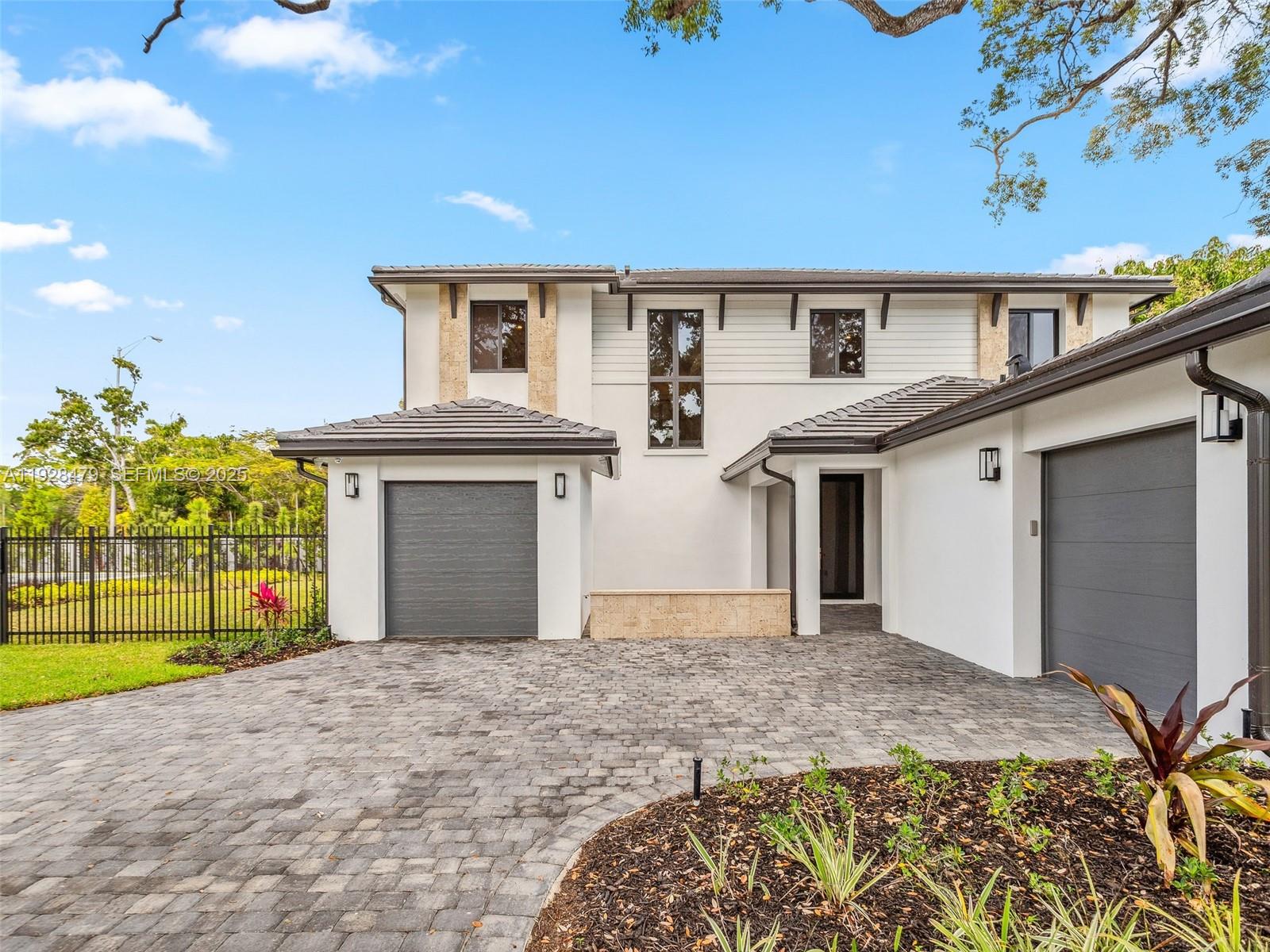 Подробнее 7285 4 / 4 4143 кв.футов $ 2025-12-10 0 Фото