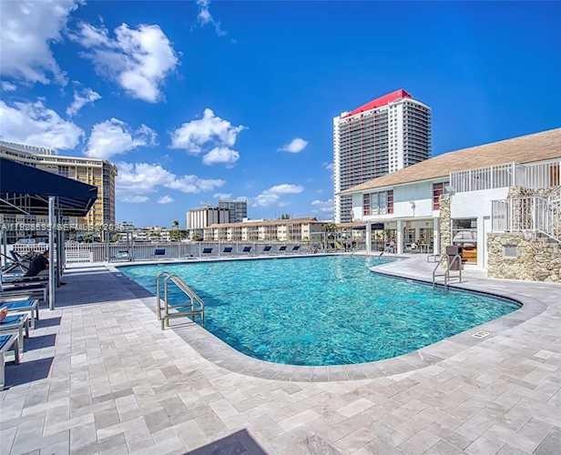 Photo of 1833 Ocean Dr  #1807, Hallandale Beach, Florida, 33009 - 