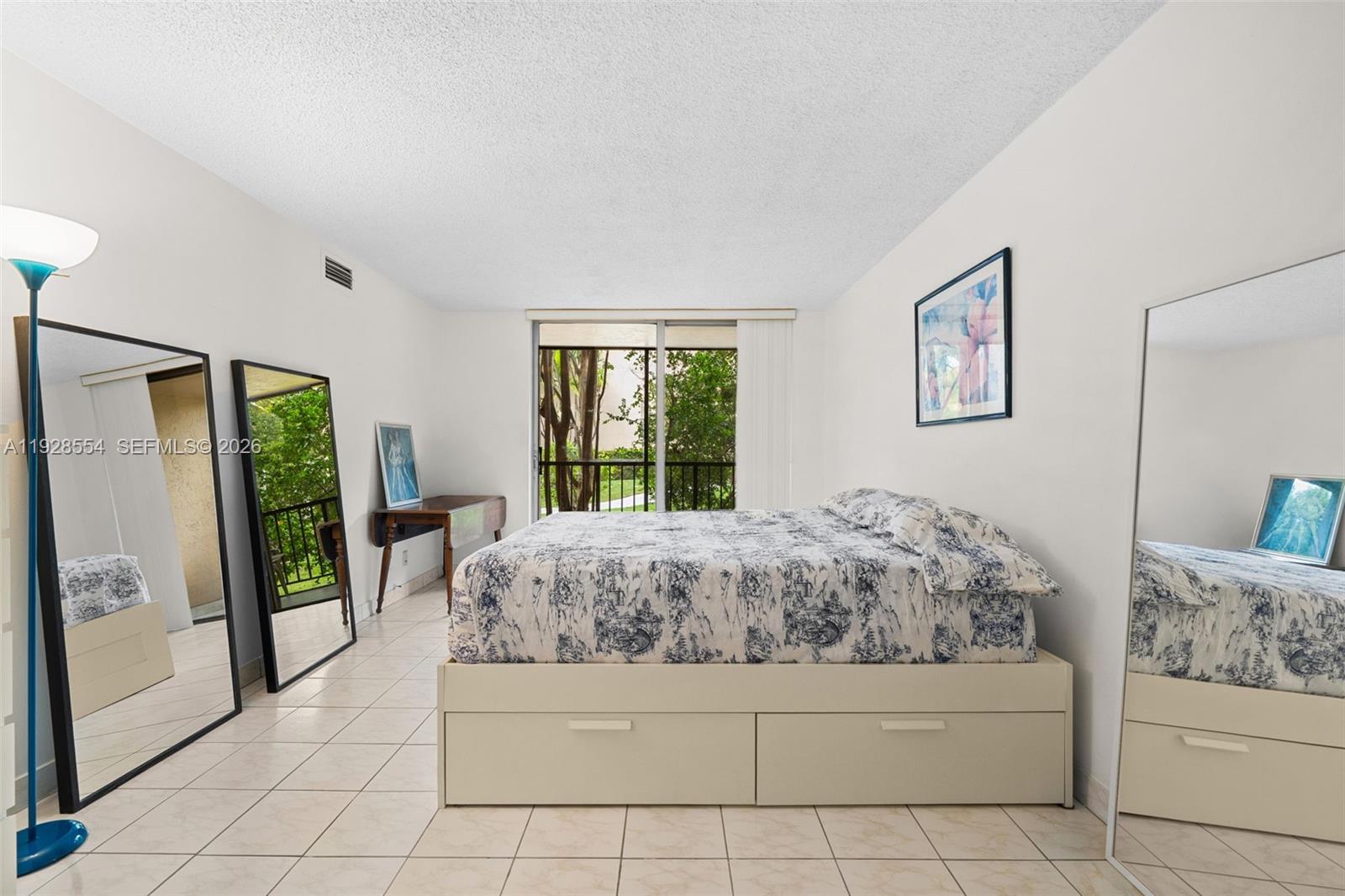 Photo of 2101 Atlantic Shores Blvd  #118, Hallandale Beach, Florida, 33009 - 