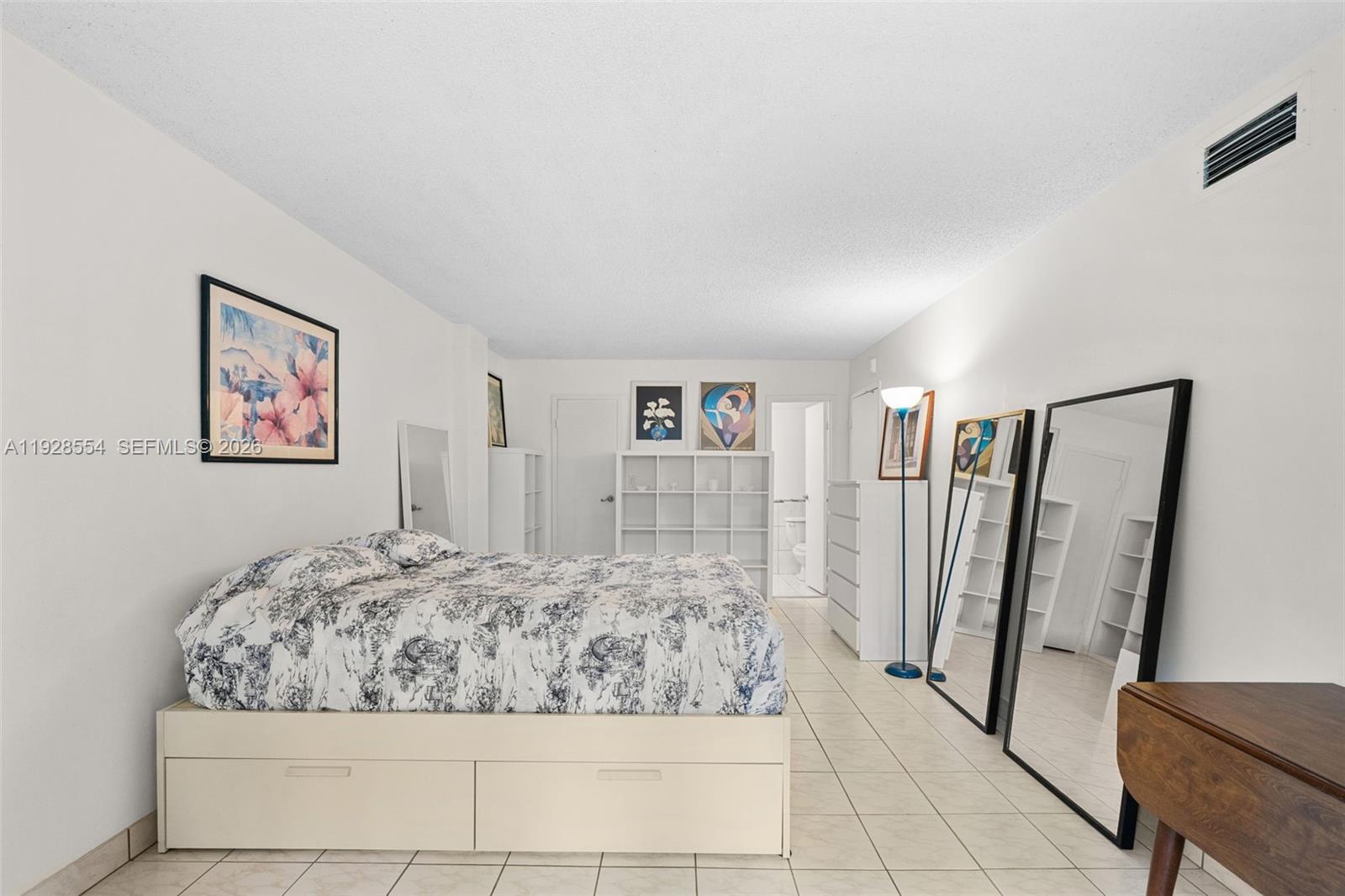 Photo of 2101 Atlantic Shores Blvd  #118, Hallandale Beach, Florida, 33009 - 