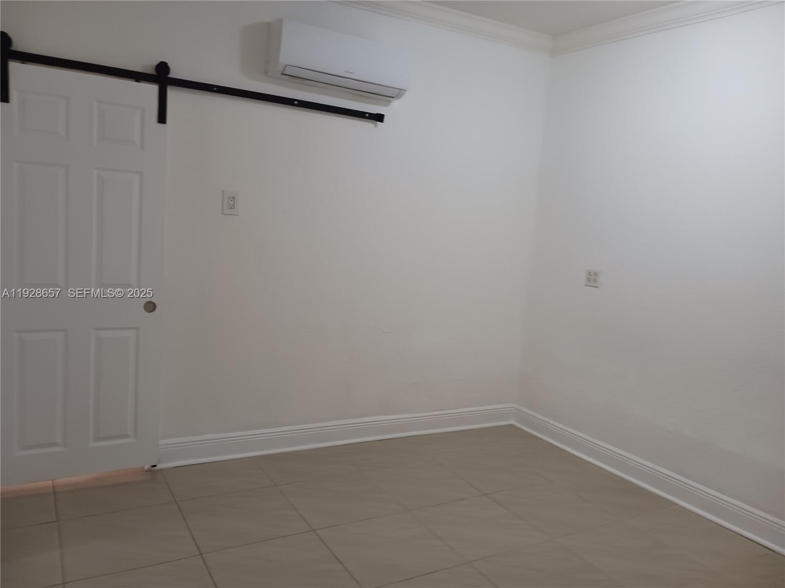 See details / 2073 sq. ft. $ 2025-12-10 0 Photo