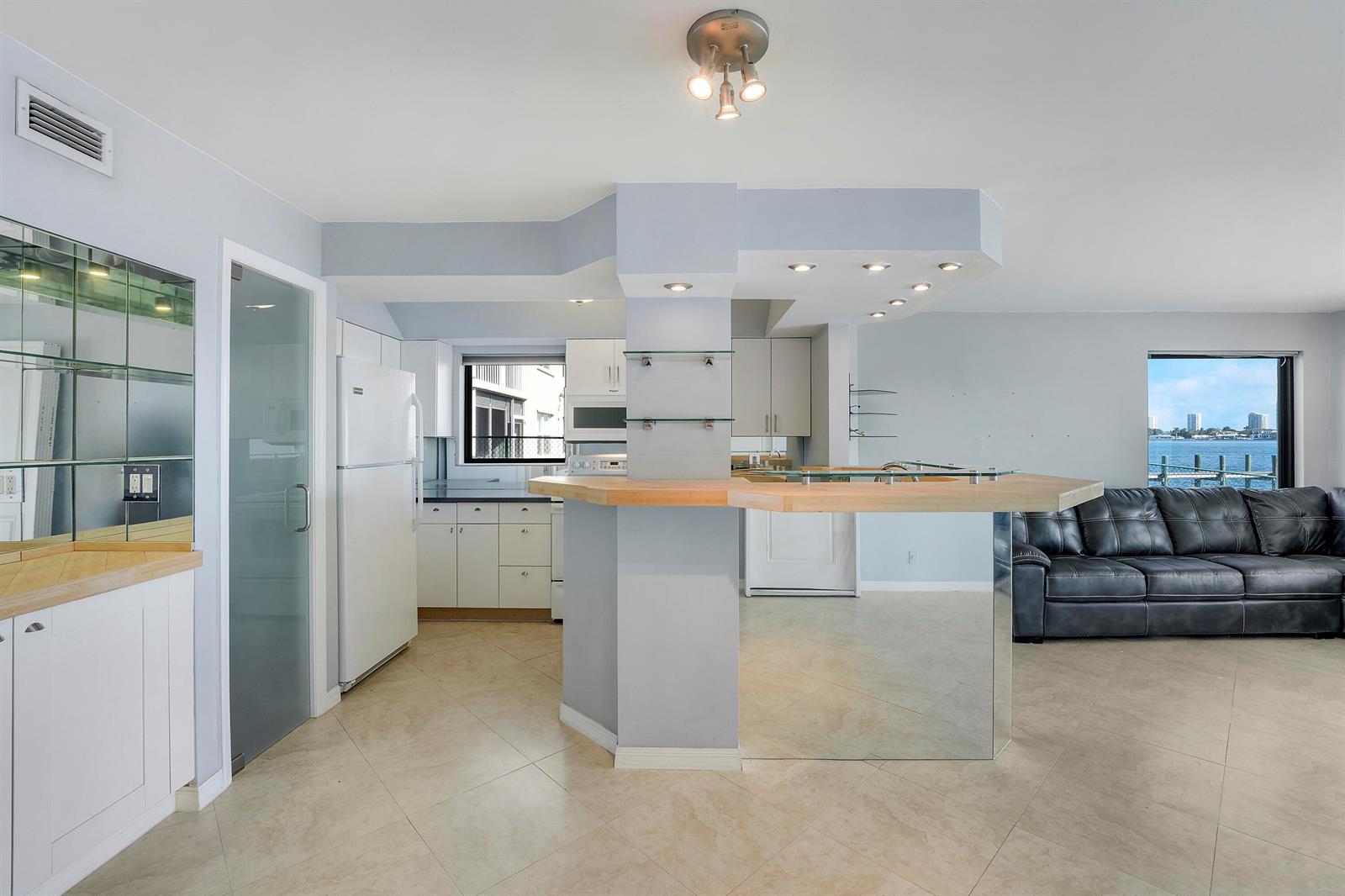 Ver detalles / 0 sq. ft. $ 2026-03-17 0 foto