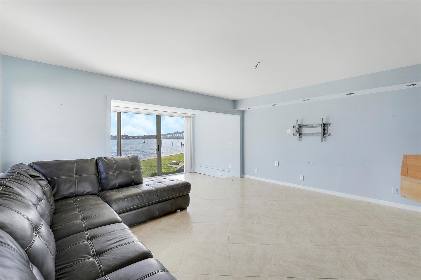 Ver detalles / 0 sq. ft. $ 2026-03-17 0 foto