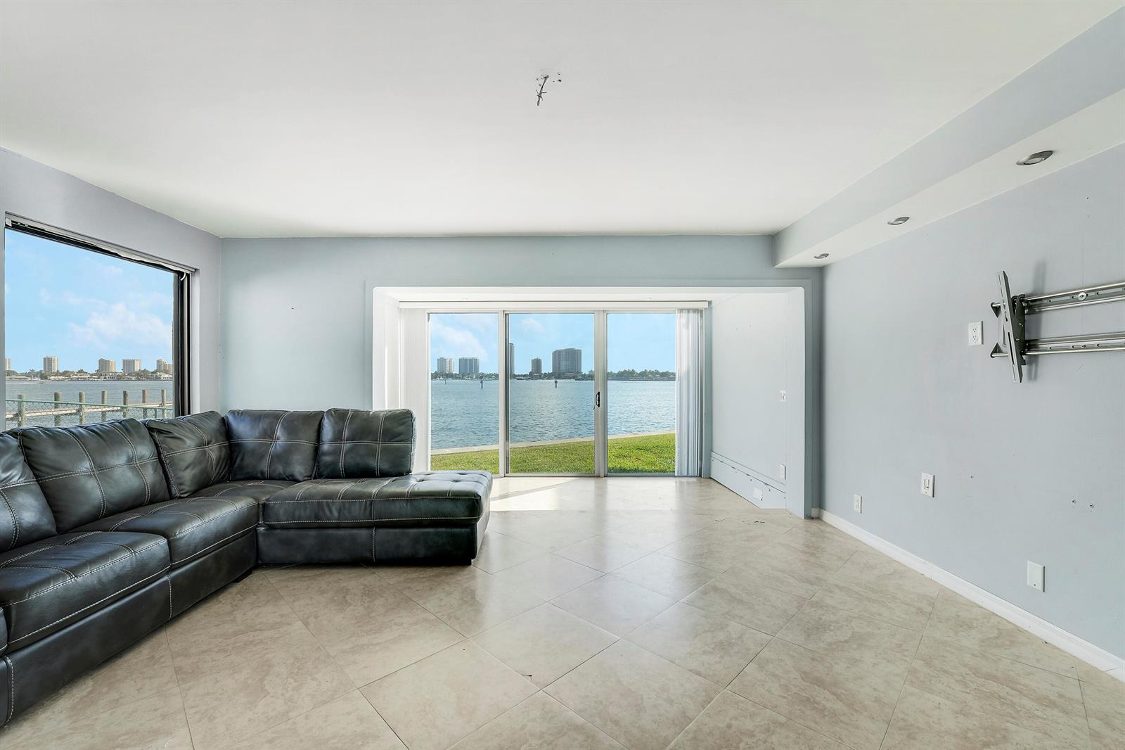 Ver detalles / 0 sq. ft. $ 2026-03-17 0 foto