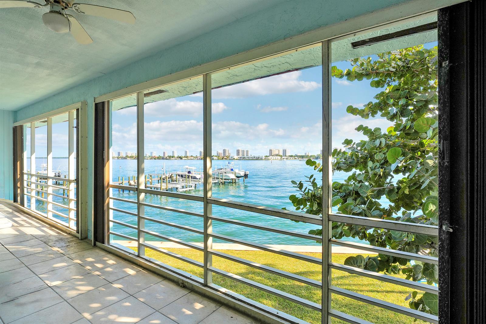 Ver detalles / 0 sq. ft. $ 2026-03-17 0 foto