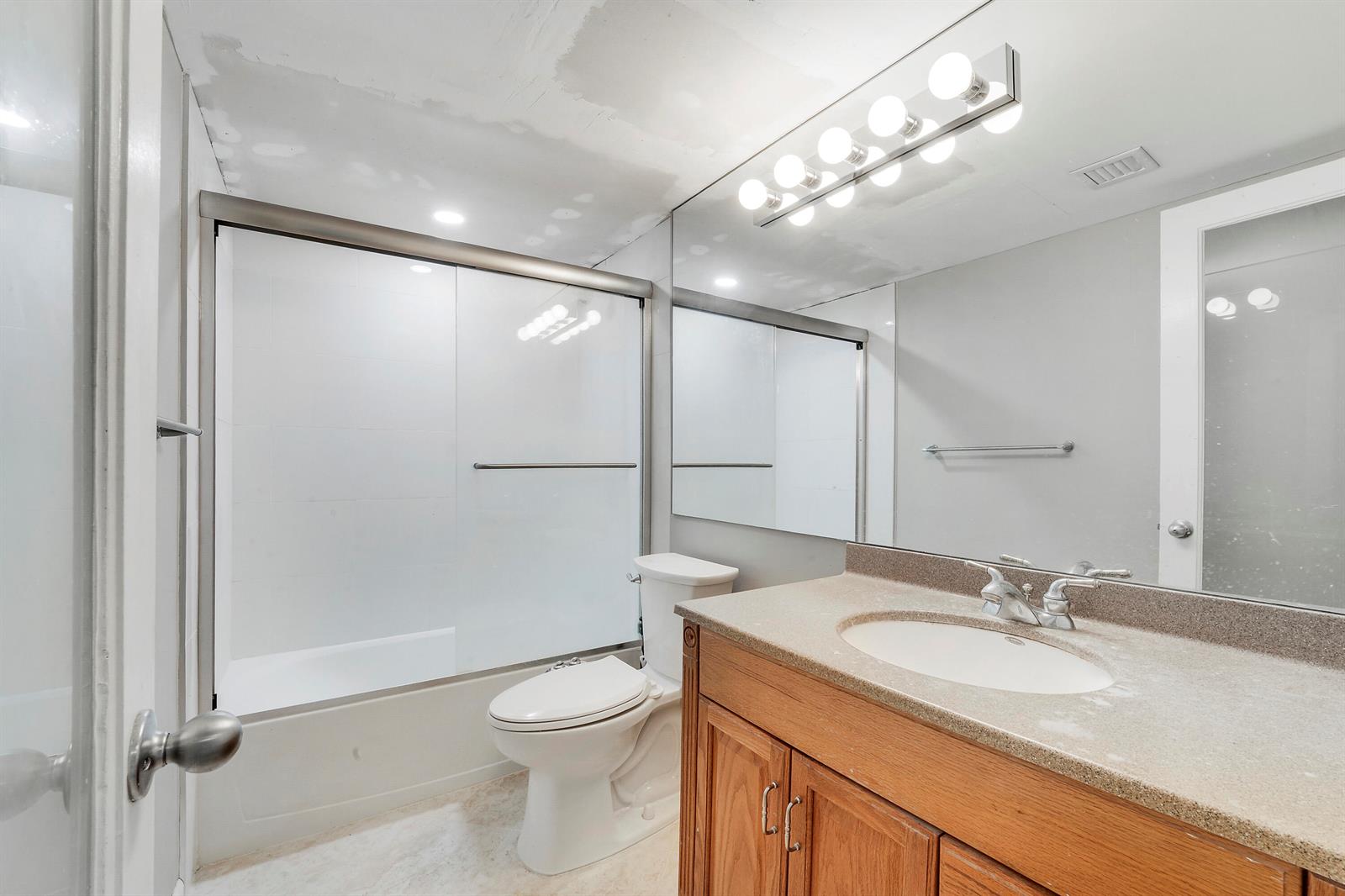 Ver detalles / 0 sq. ft. $ 2026-03-17 0 foto