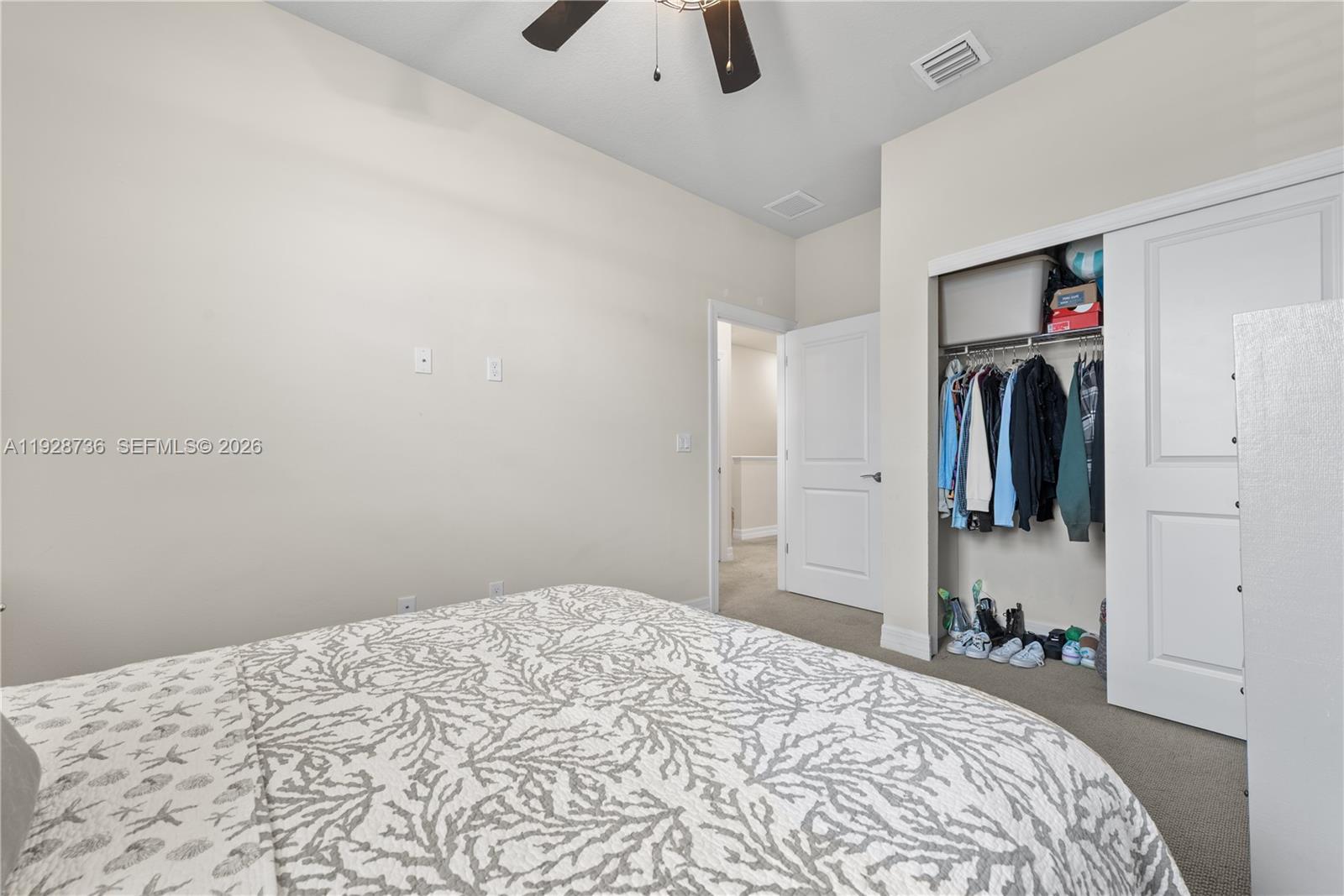 1030 3 / 3 1421 sq. ft. $ 2025-12-10 0 Photo