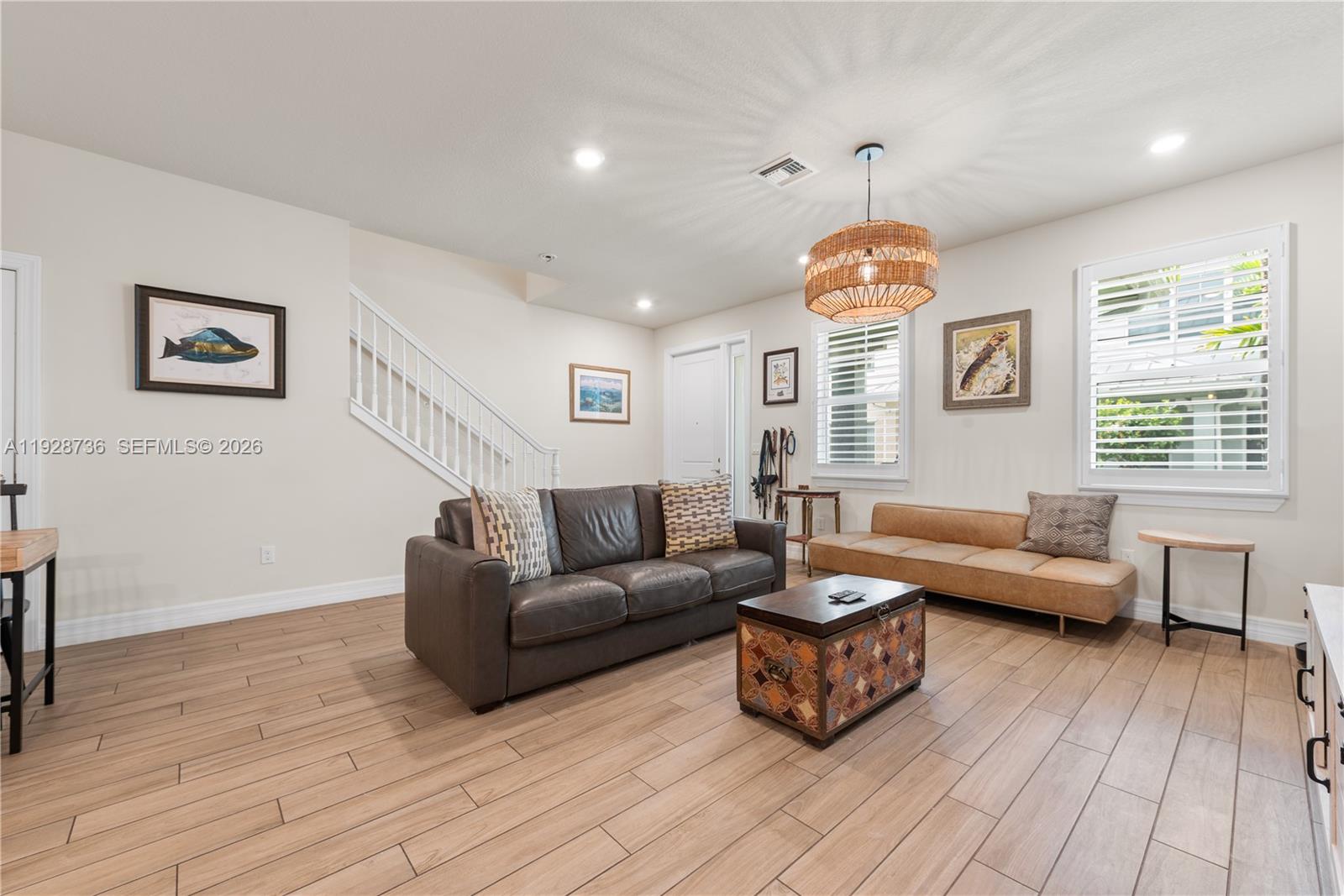 1030 3 / 3 1421 sq. ft. $ 2025-12-10 0 Photo