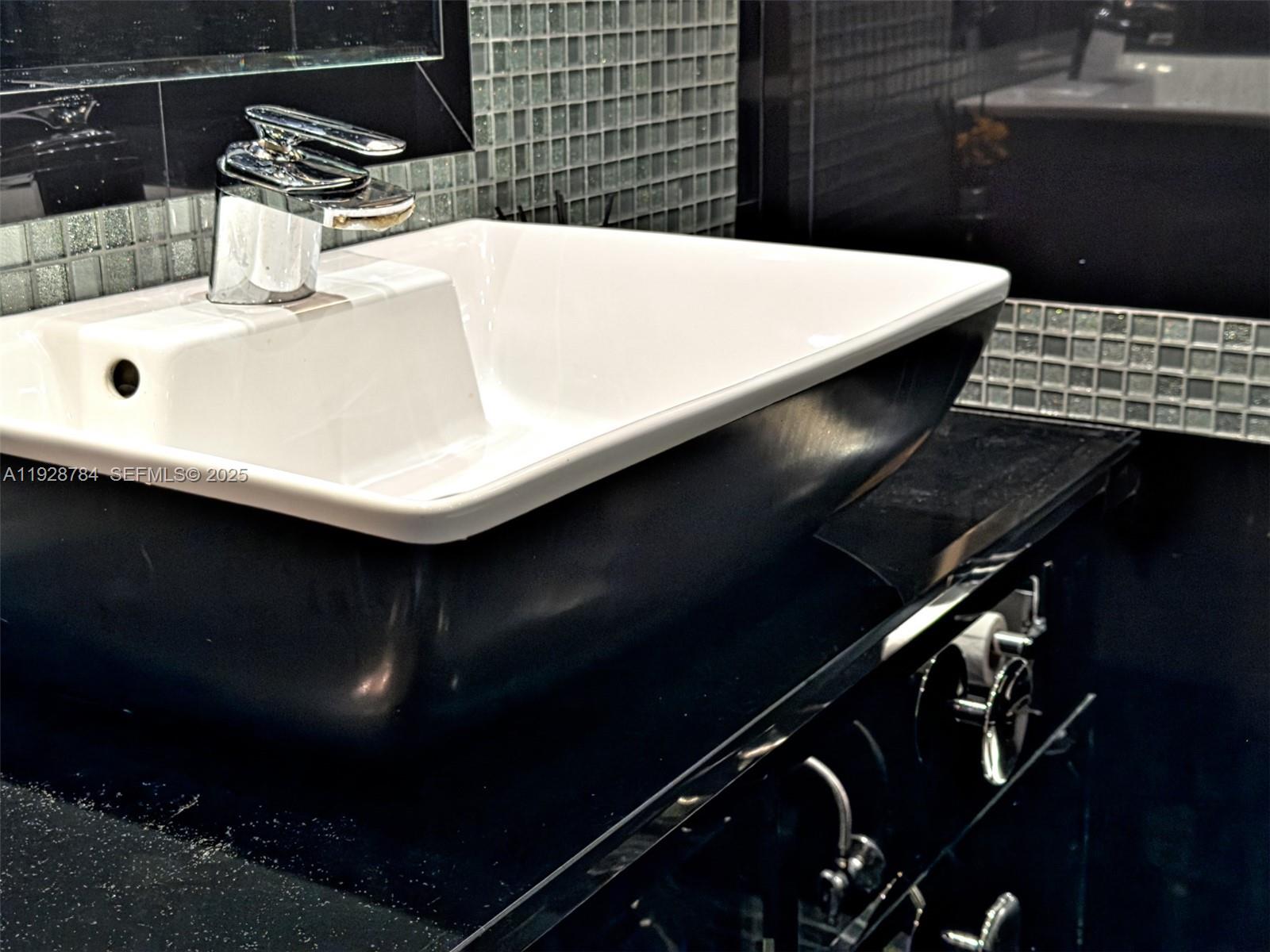 Photo of 600 Three Islands Blvd #1112, Hallandale Beach, Florida, 33009 -