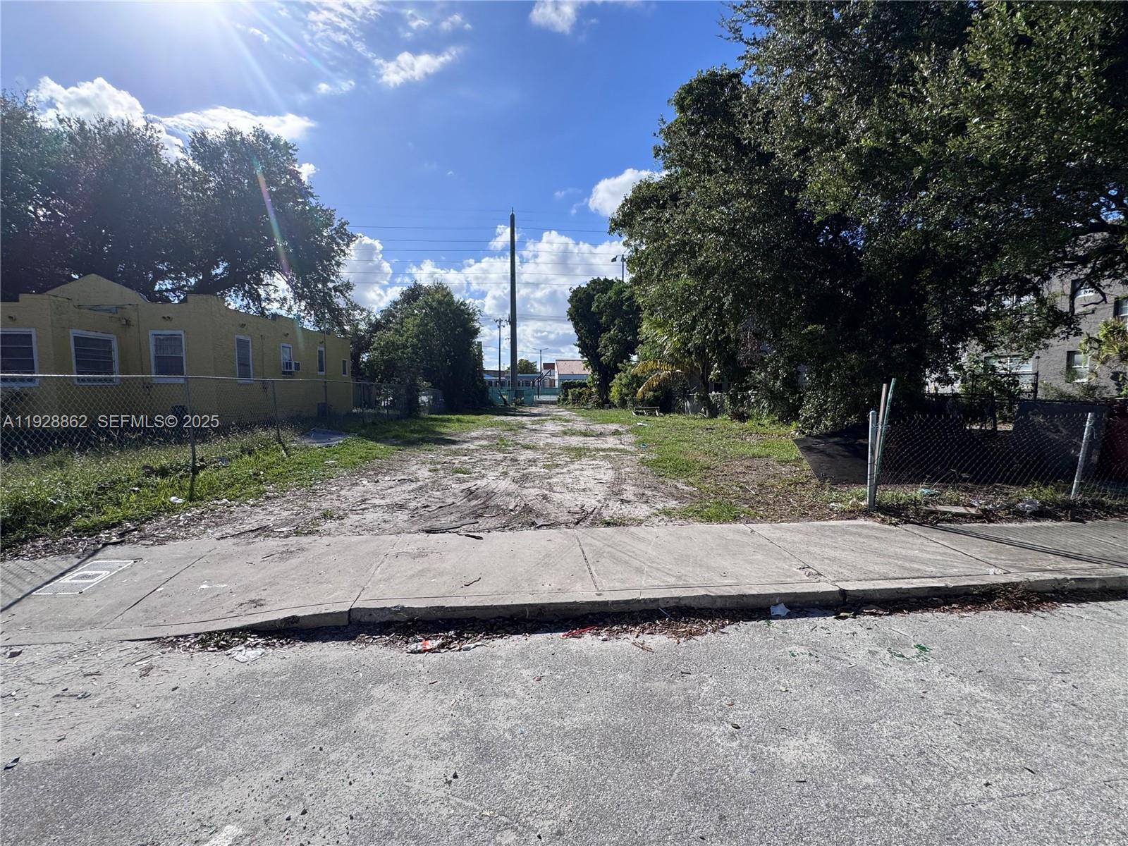 Подробнее / кв.футов $ 2025-12-10 0 Фото