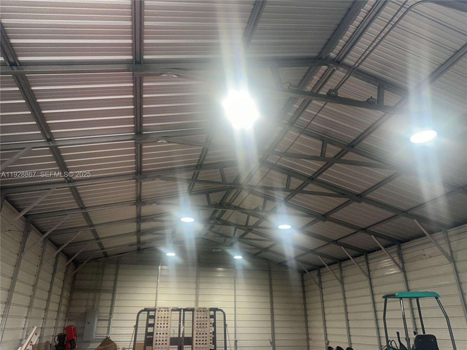 See details / sq. ft. $ 2025-12-10 0 Photo