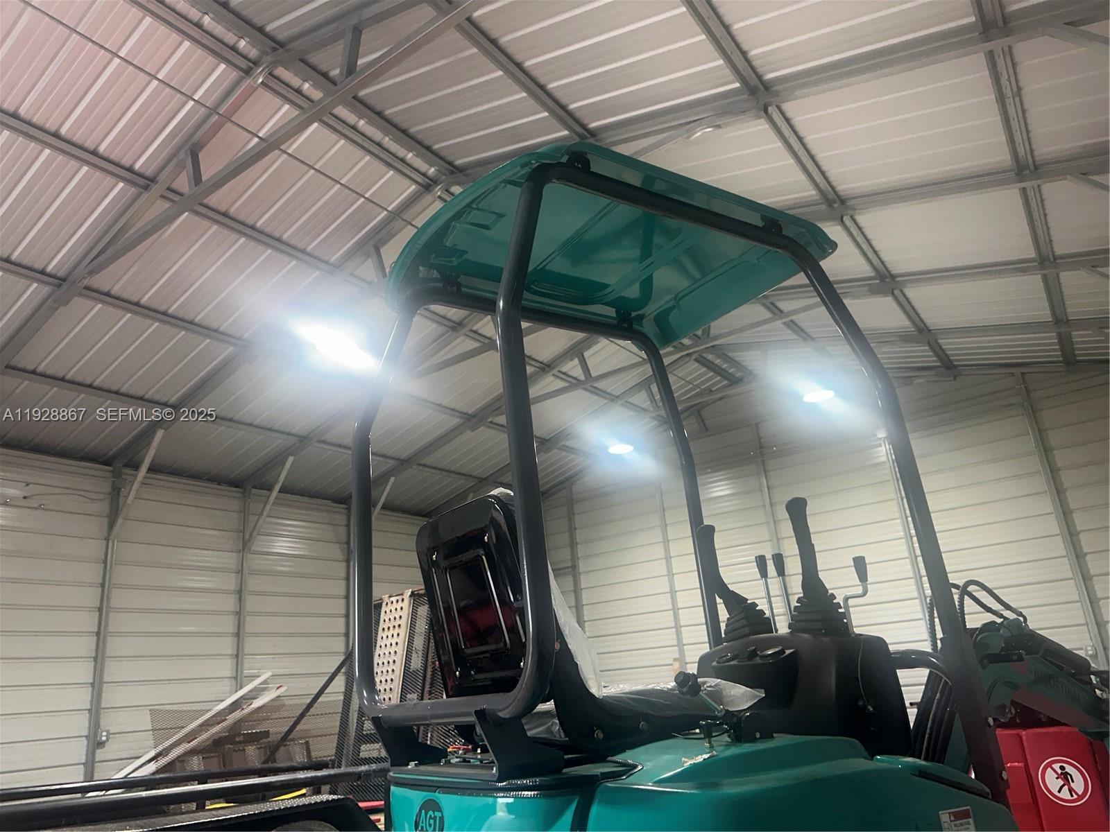 See details / sq. ft. $ 2025-12-10 0 Photo