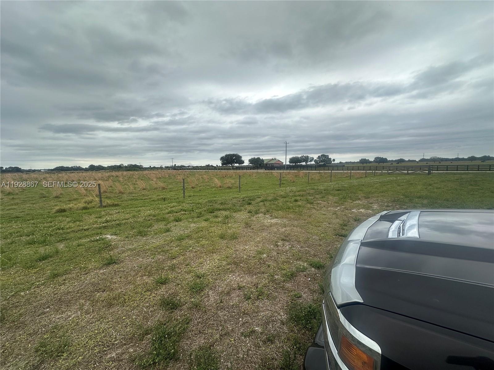 See details / sq. ft. $ 2025-12-10 0 Photo